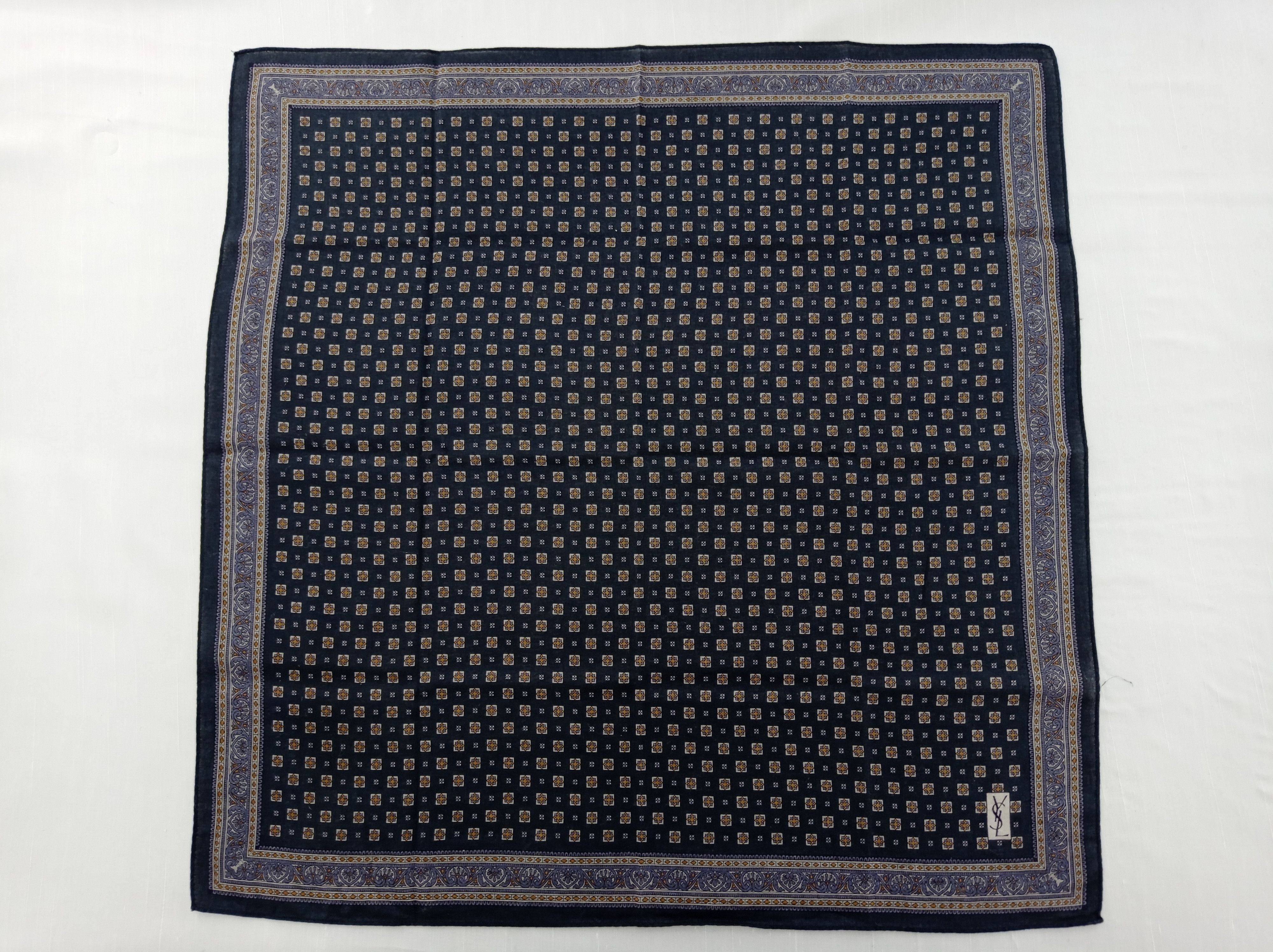 Yves Saint Laurent Vintage Yves Saint Laurent Handkerchief / Neckwear / Bandana Size ONE SIZE - 1 Thumbnail