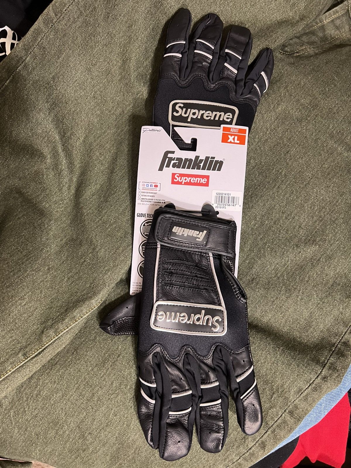 Supreme / Franklin CFX Pro Batting Glove