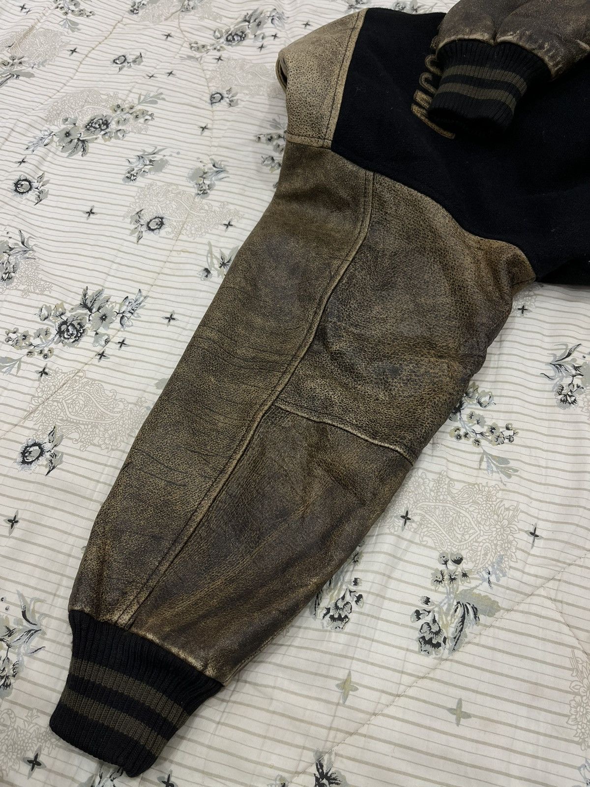 McGregor (Jj). VINTAGE MCGREGOR VARSITY BOMBER JACKET Size US M / EU 48-50 / 2 - 18 Thumbnail