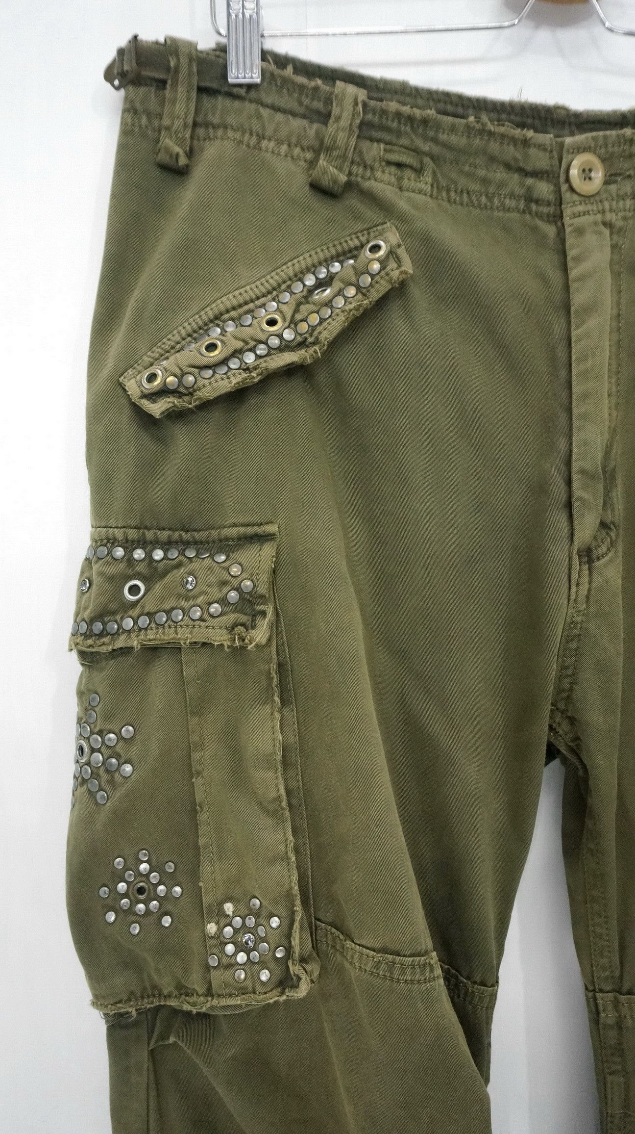 Japanese Brand VTG 🔥 MANGROVE Japan Distressed Studded Bondage Cargo Pant Size US 34 / EU 50 - 7 Thumbnail