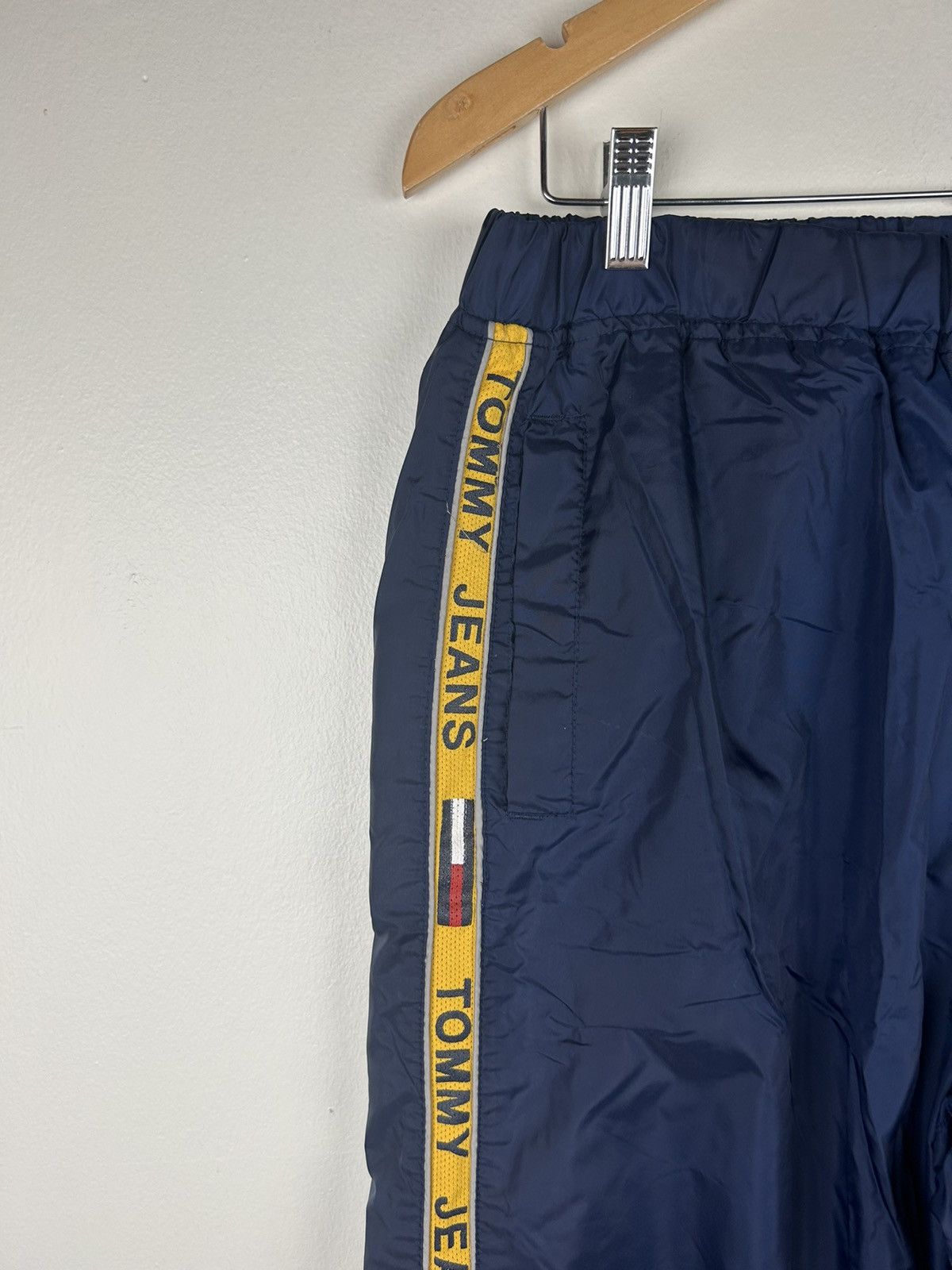 Tommy Hilfiger × Vintage Vintage Tommy Hilfiger Sweatpants Size US 32 / EU 48 - 3 Thumbnail