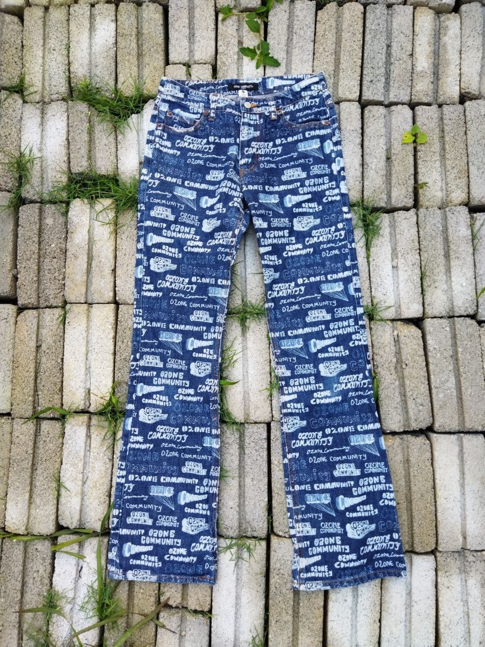 image of Vintage ozone Community Overprint Inspired Hysteric Jeans in Indigo, Men's (Size 28)