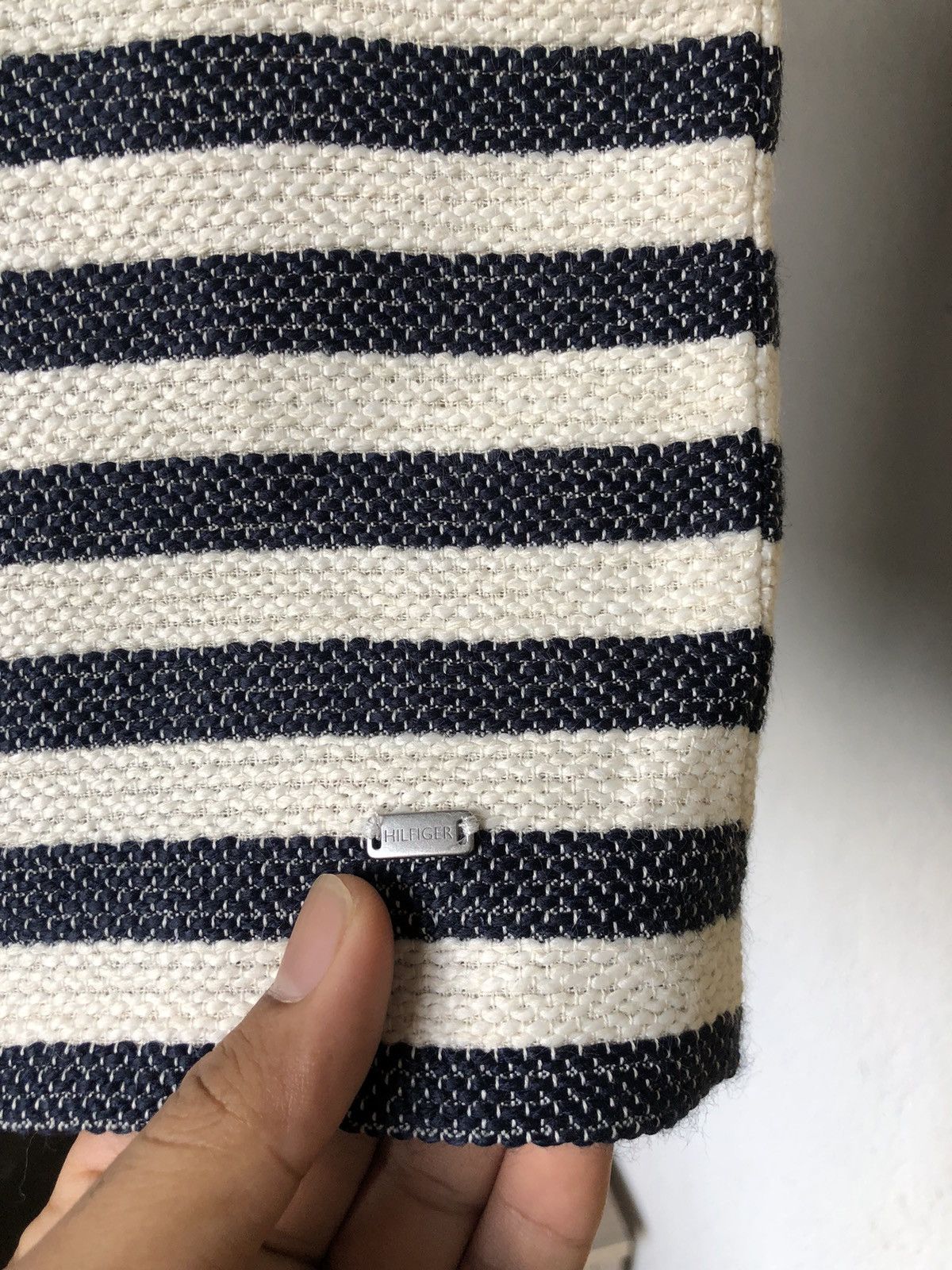 Tommy Hilfiger Vintage Tommy Hilfiger Tweed Striped Blue Mini Skirt Size 28" / US 6 / IT 42 - 3 Thumbnail