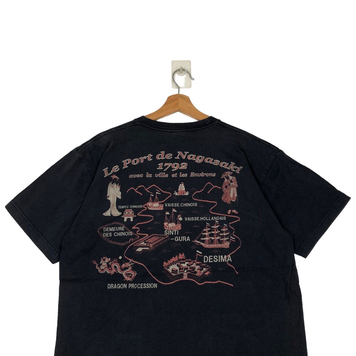Vintage VINTAGE LE PORT DE NAGASAKI 1792 BIG LOGO MAP TEE OVERPRINT Size US XL / EU 56 / 4 - 2 Thumbnail