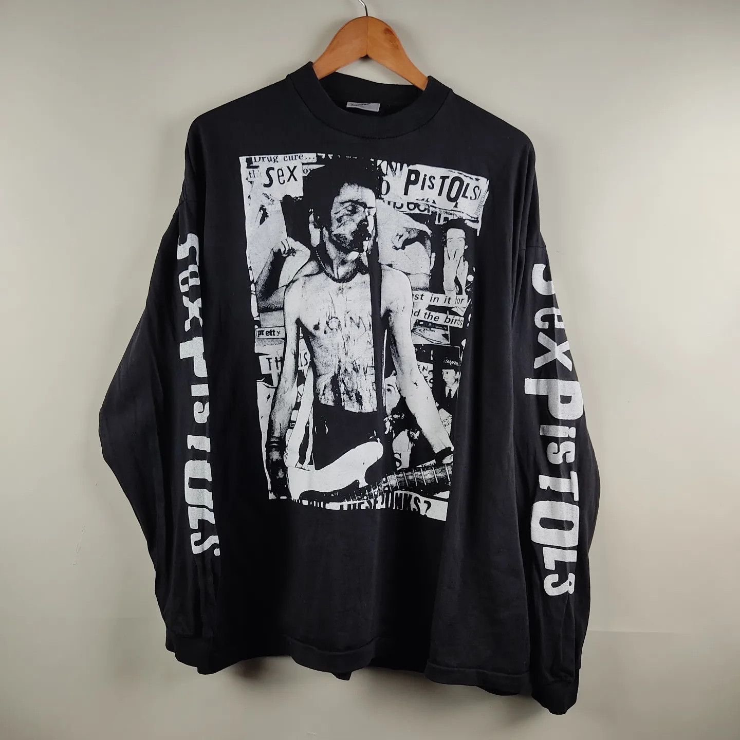 image of Band Tees x Rock Tees 90's The Sex Pistol's Sid Vicious Punk Longsleeve in Black, Men's (Size XL)