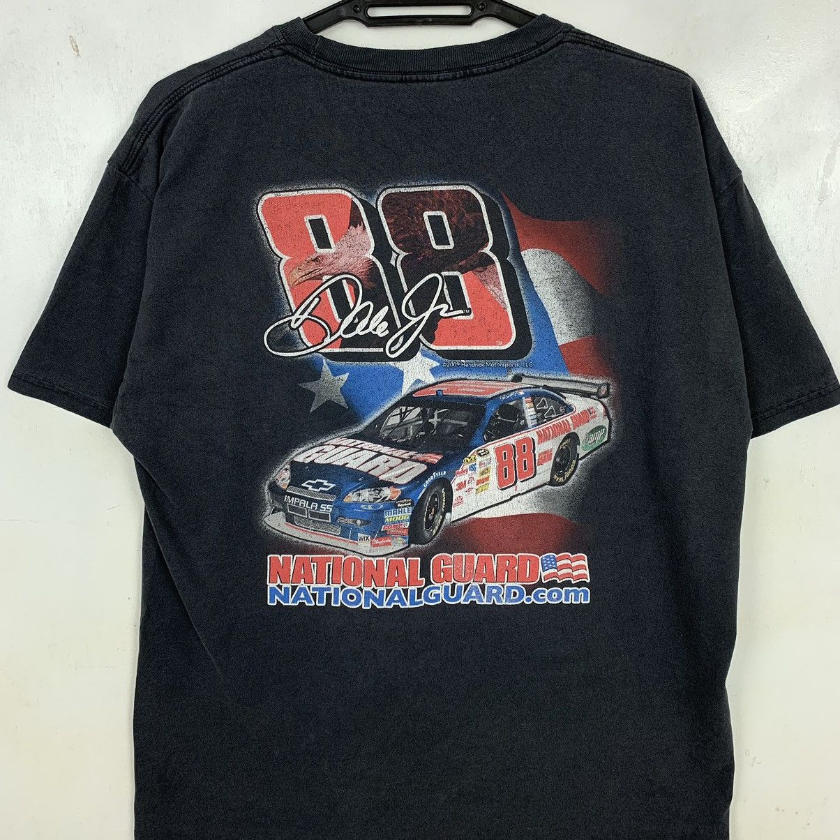 Vintage Vintage Sunfaded Hendrick Motorsports Dale Jr Tshirt Size US L / EU 52-54 / 3 - 2 Thumbnail