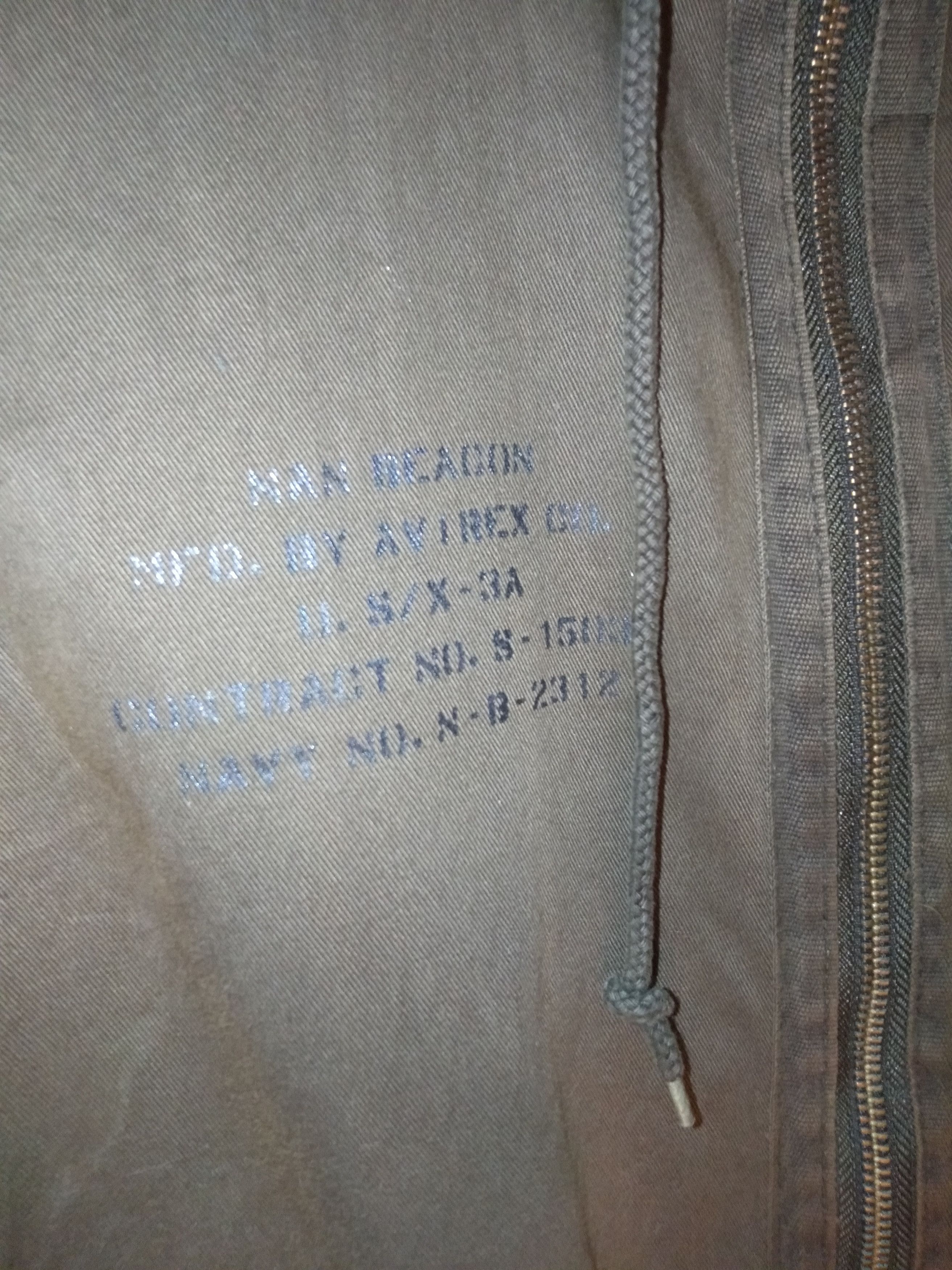 AVIREX SLEEVELESS JACKET