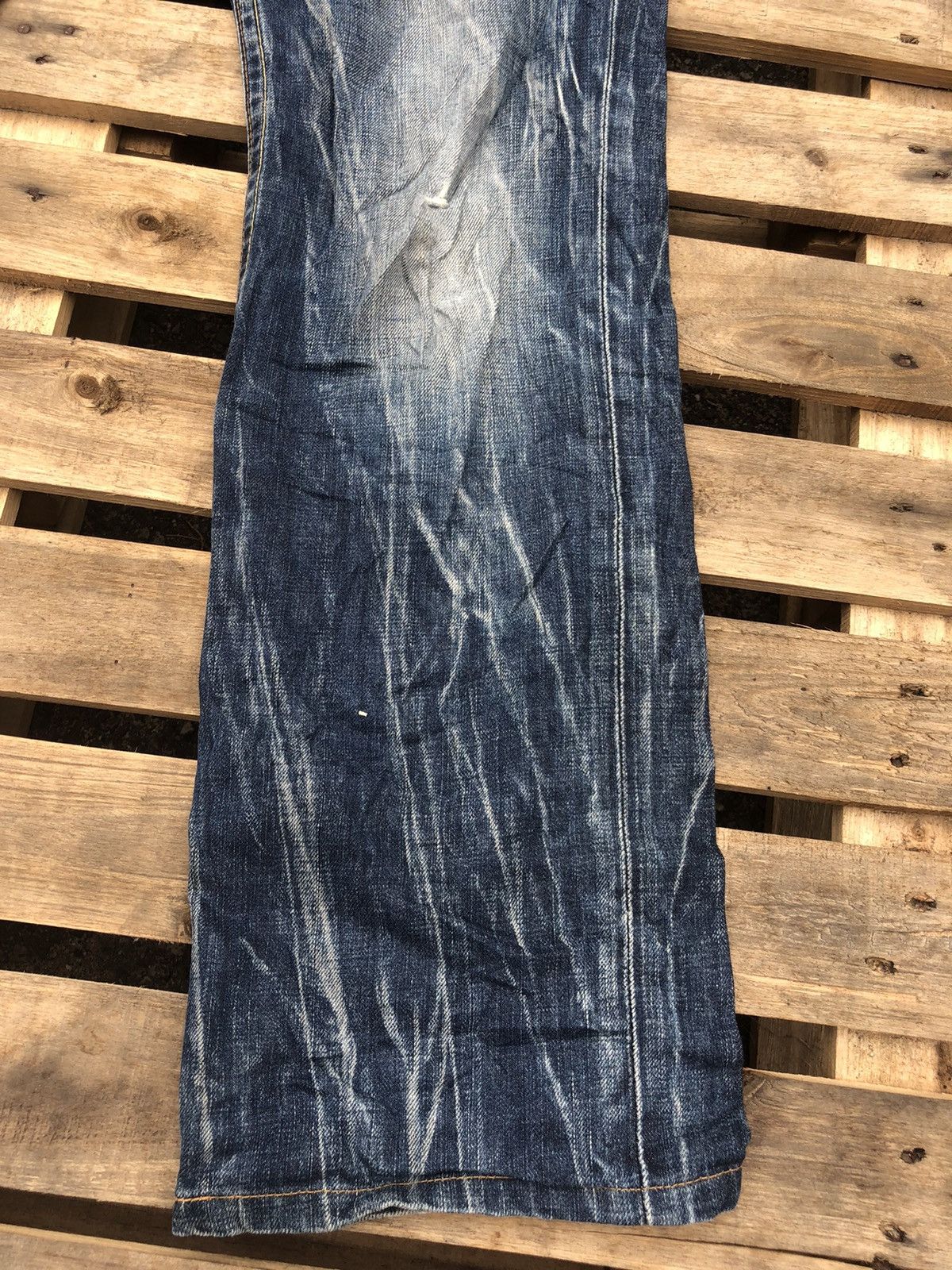 Levi's Levi’s White tag Lot 702 distressed size 30 Size US 30 / EU 46 - 13 Thumbnail