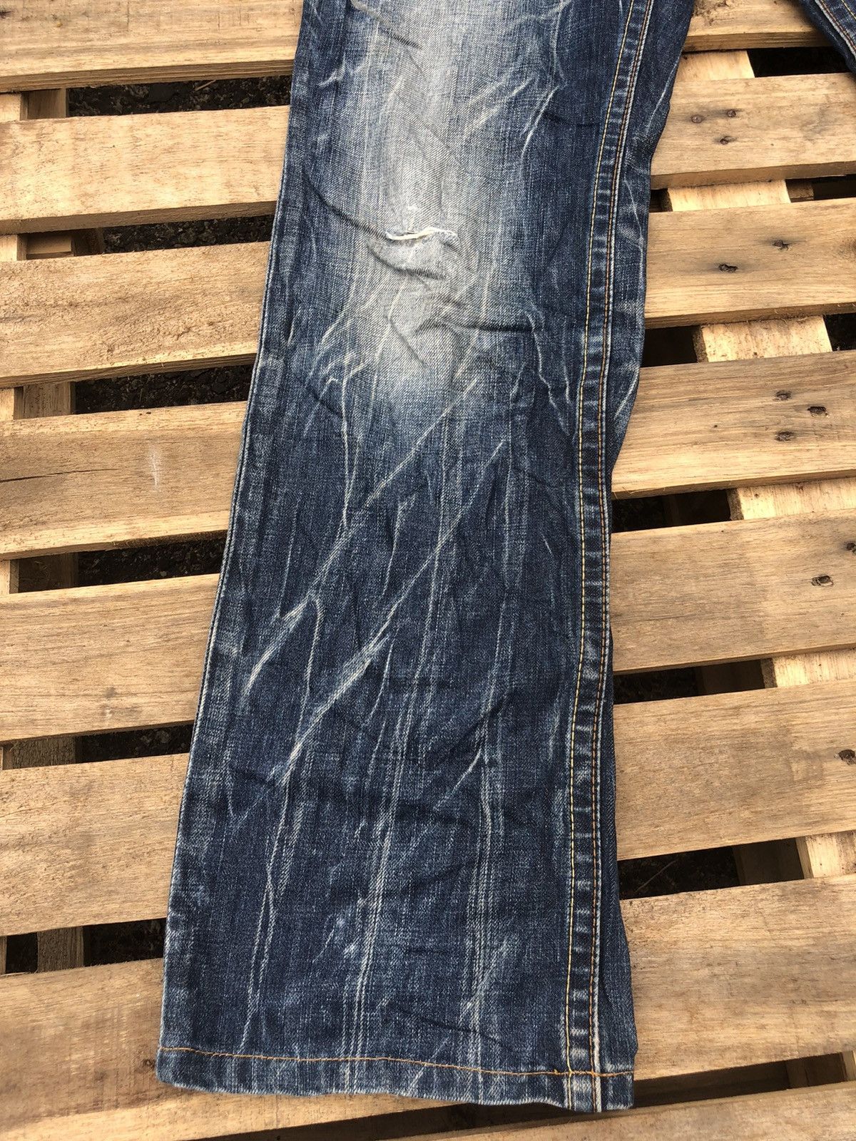 Levi's Levi’s White tag Lot 702 distressed size 30 Size US 30 / EU 46 - 12 Thumbnail
