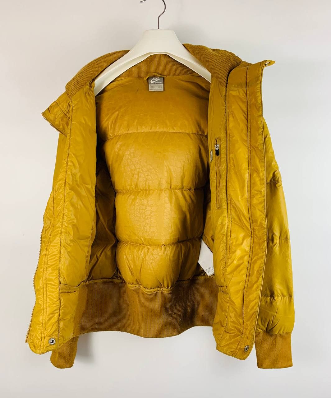 Nike Nike vintage Down Jacket yellow XXS Size US XXS / EU 40 - 17 Thumbnail
