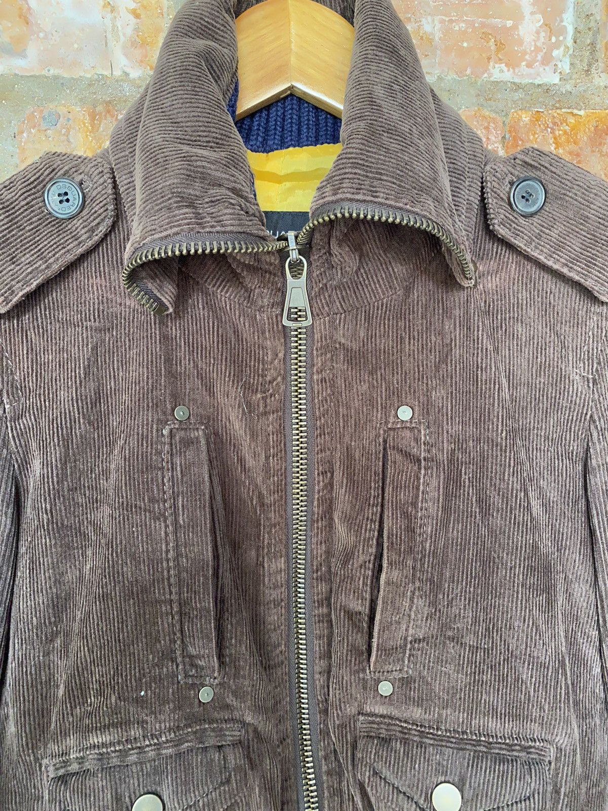 Dsquared2 AW03 Dsquared2 crop corduroy jacket Size S / US 4 / IT 40 - 6 Thumbnail