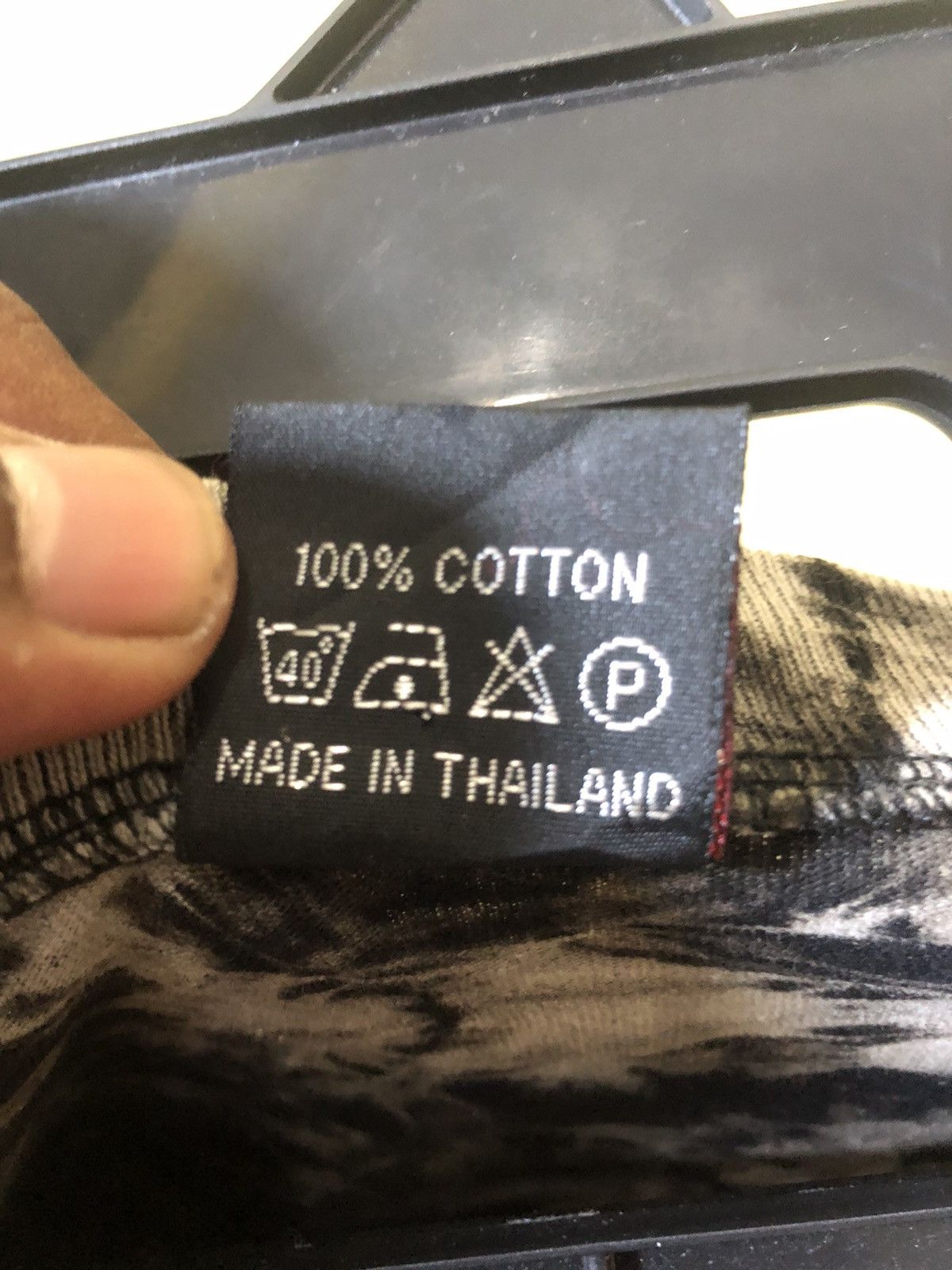 Other Animal Tee Elephants THAILAND rare design Size US L / EU 52-54 / 3 - 9 Thumbnail