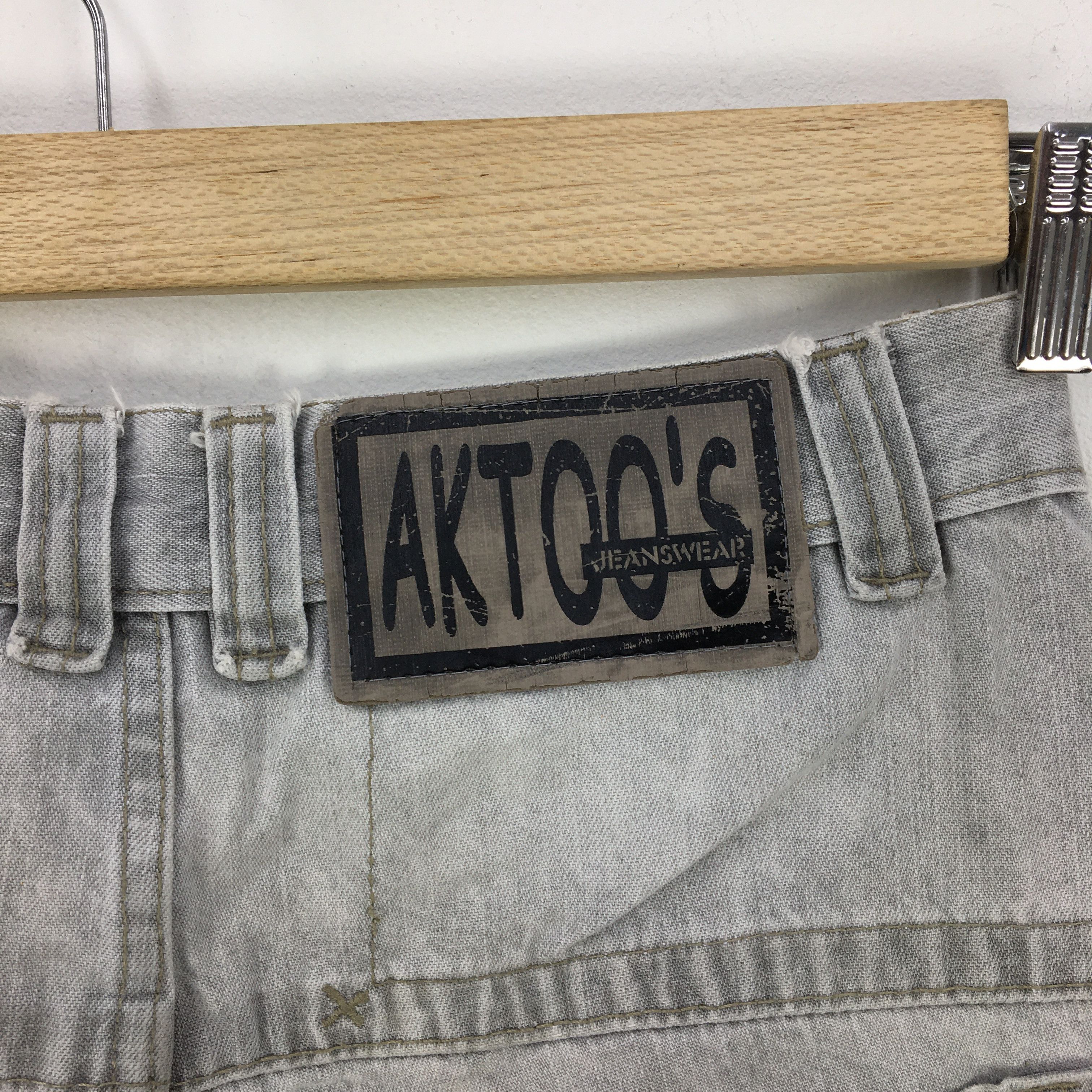 Japanese Brand Aktoos Jeans Paint Splash Pants Japanese Light Wash Denim Size US 30 / EU 46 - 10 Thumbnail