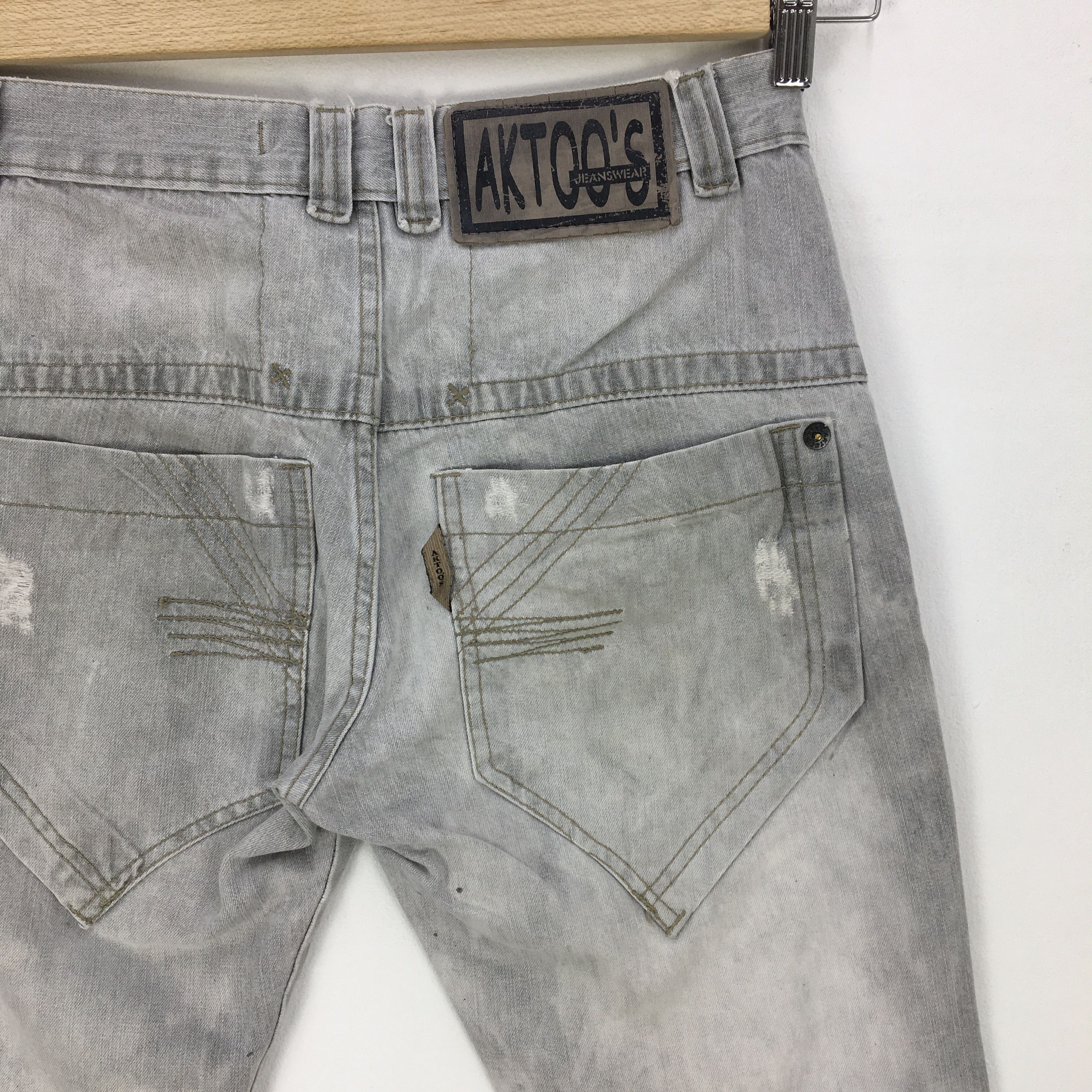 Japanese Brand Aktoos Jeans Paint Splash Pants Japanese Light Wash Denim Size US 30 / EU 46 - 8 Thumbnail
