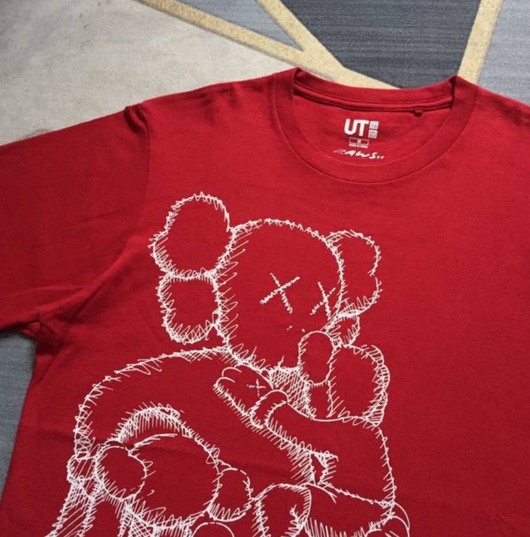 Kaws × Uniqlo VINTAGE KAWS x UNIQLO Size US M / EU 48-50 / 2 - 2 Thumbnail