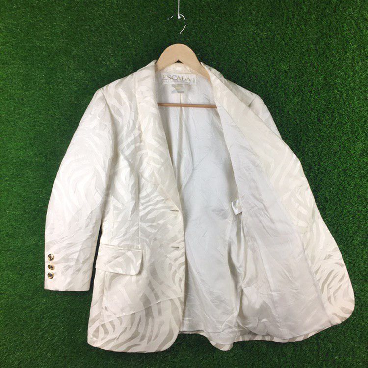 Escada Escada Margaretha Ley Off White Blazer Size US S / EU 44-46 / 1 - 6 Thumbnail