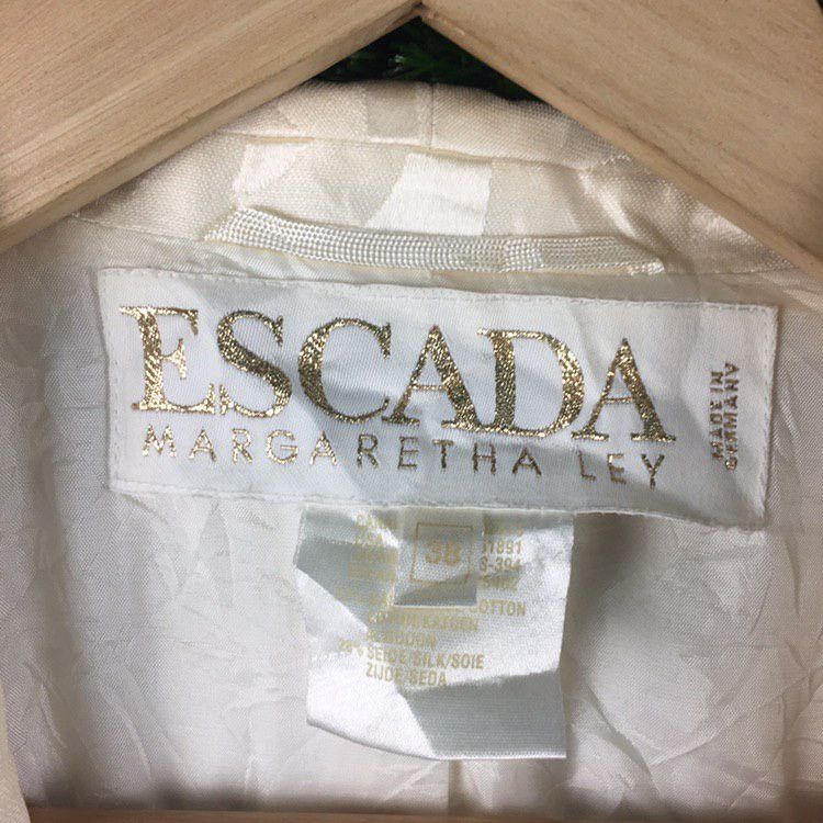 Escada Escada Margaretha Ley Off White Blazer Size US S / EU 44-46 / 1 - 8 Thumbnail