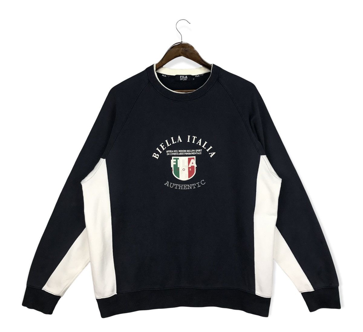 Fila Vintage Fila Biella Italia Sweatshirt Size US L / EU 52-54 / 3 - 1 Thumbnail