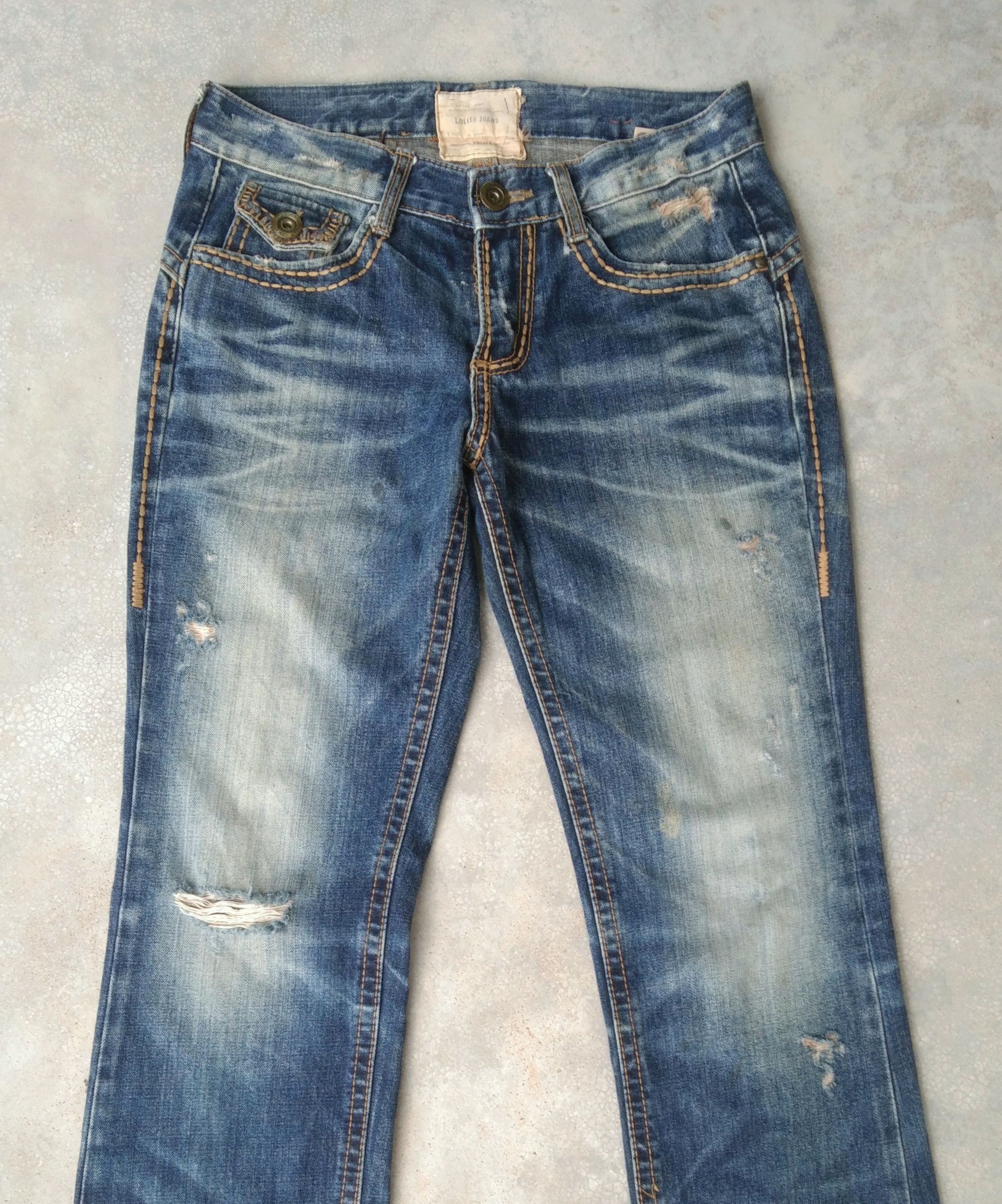 Japanese Brand Vintage Yoshitomo Nara Lolita Distressed Jeans 30x35 Size US 30 / EU 46 - 5 Thumbnail