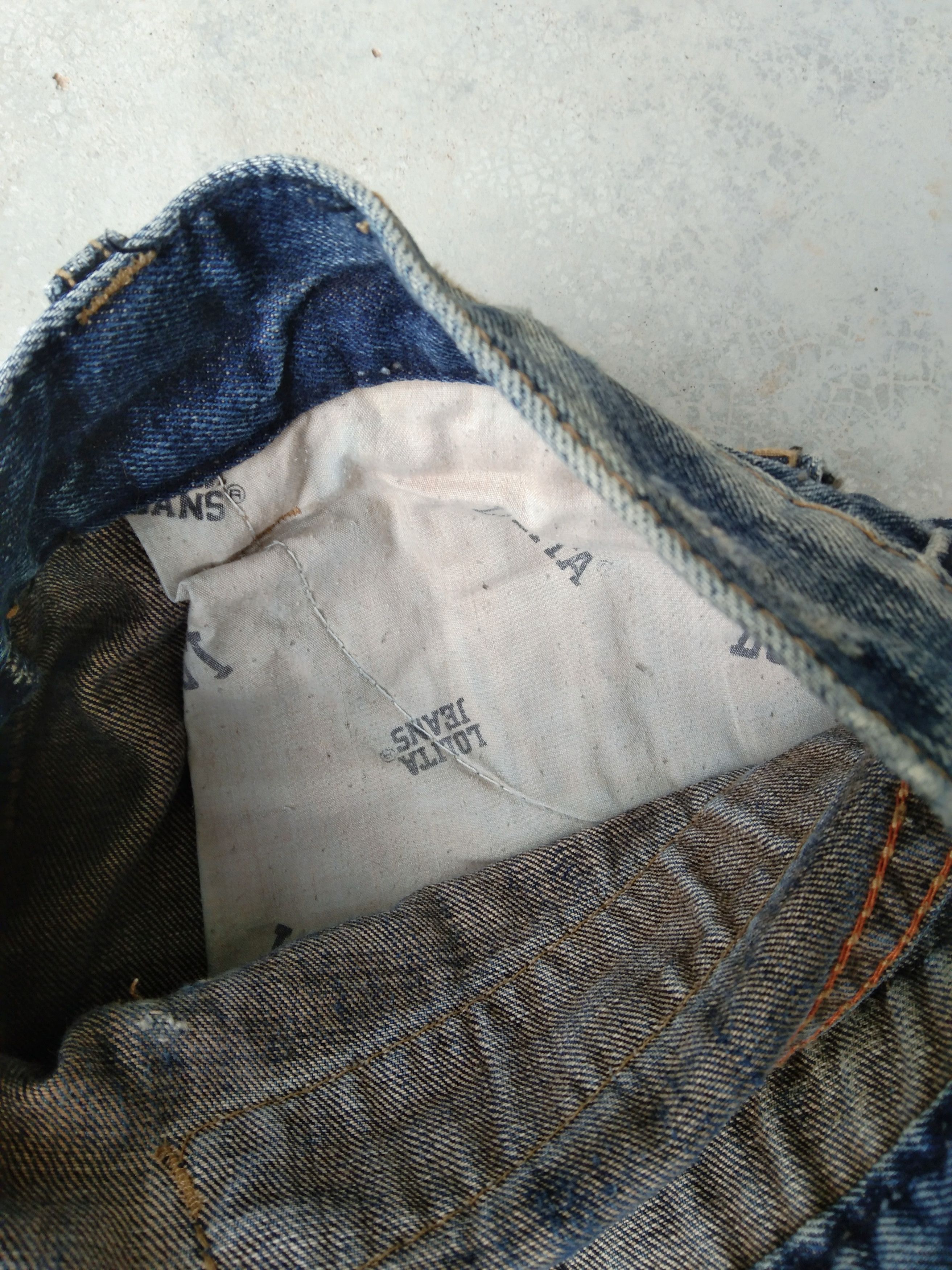 Japanese Brand Vintage Yoshitomo Nara Lolita Distressed Jeans 30x35 Size US 30 / EU 46 - 7 Thumbnail