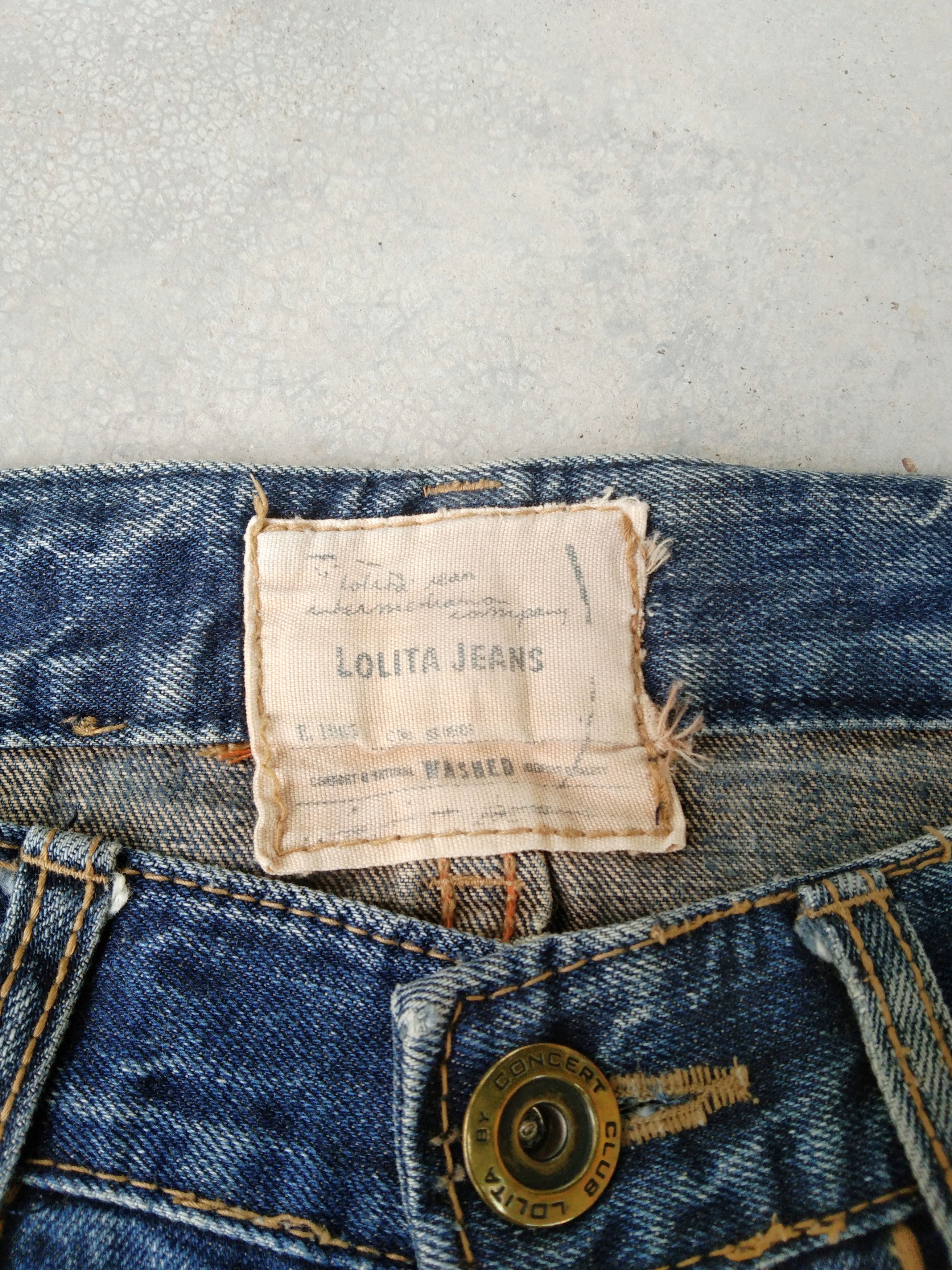 Japanese Brand Vintage Yoshitomo Nara Lolita Distressed Jeans 30x35 Size US 30 / EU 46 - 6 Thumbnail