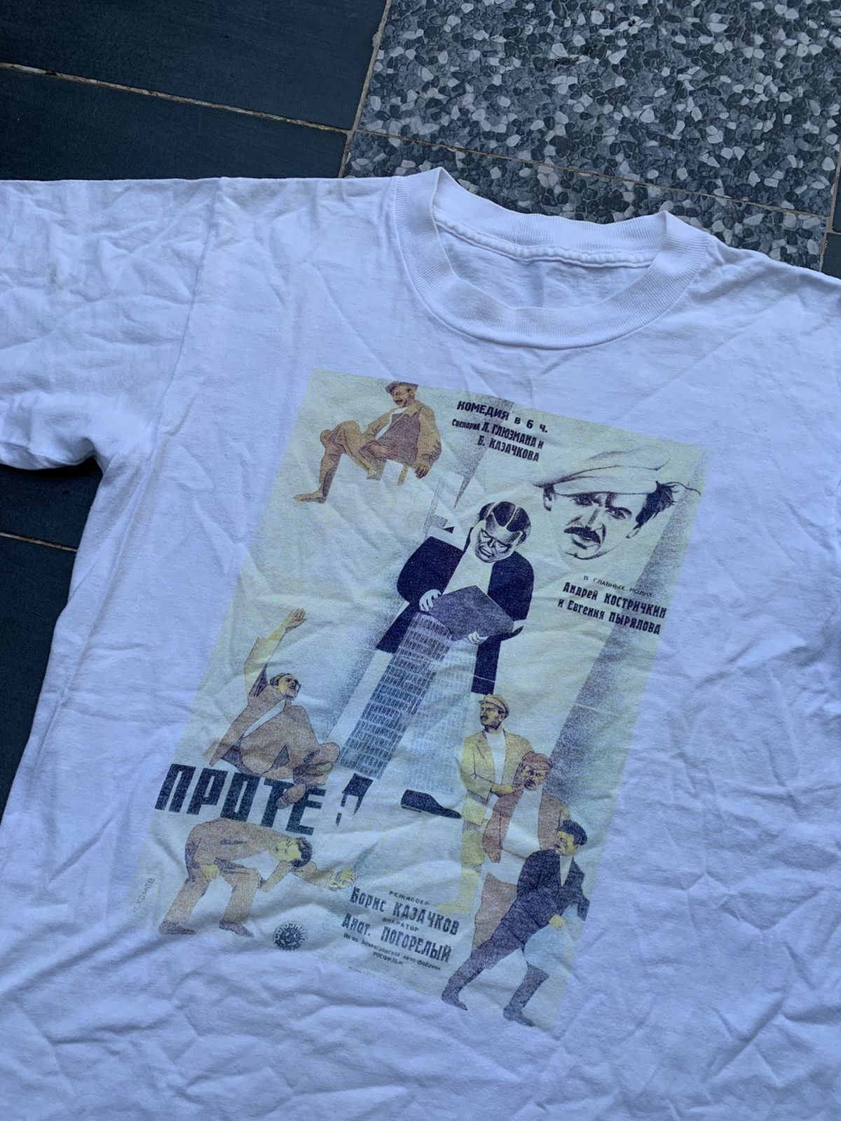 Vintage Vintage Russian Comedy T- Shirt Size US S / EU 44-46 / 1 - 2 Thumbnail