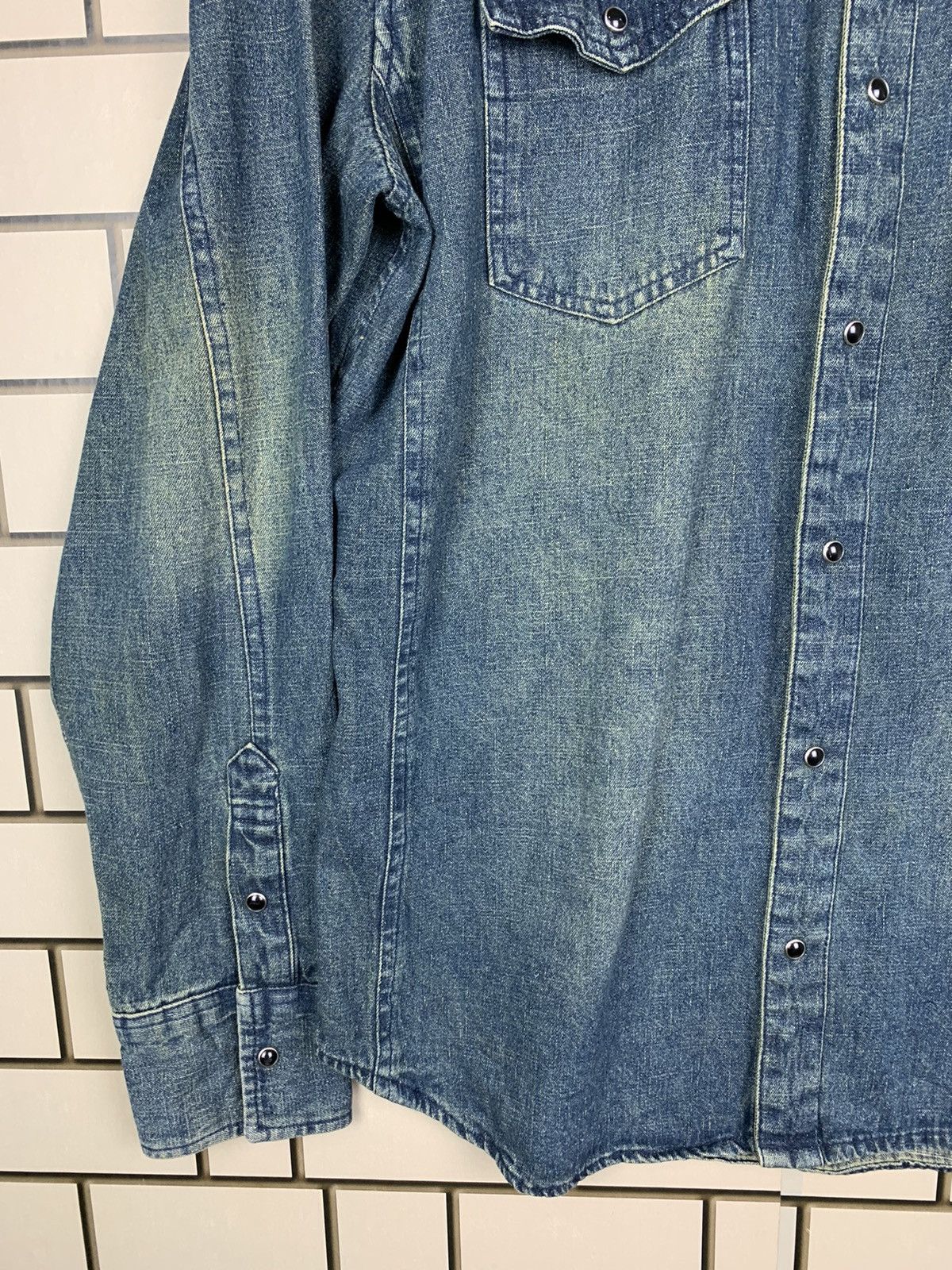 Japanese Brand × Vintage Vintage Japanese Brand Western Denim Button Ups Shirts Size US L / EU 52-54 / 3 - 3 Thumbnail