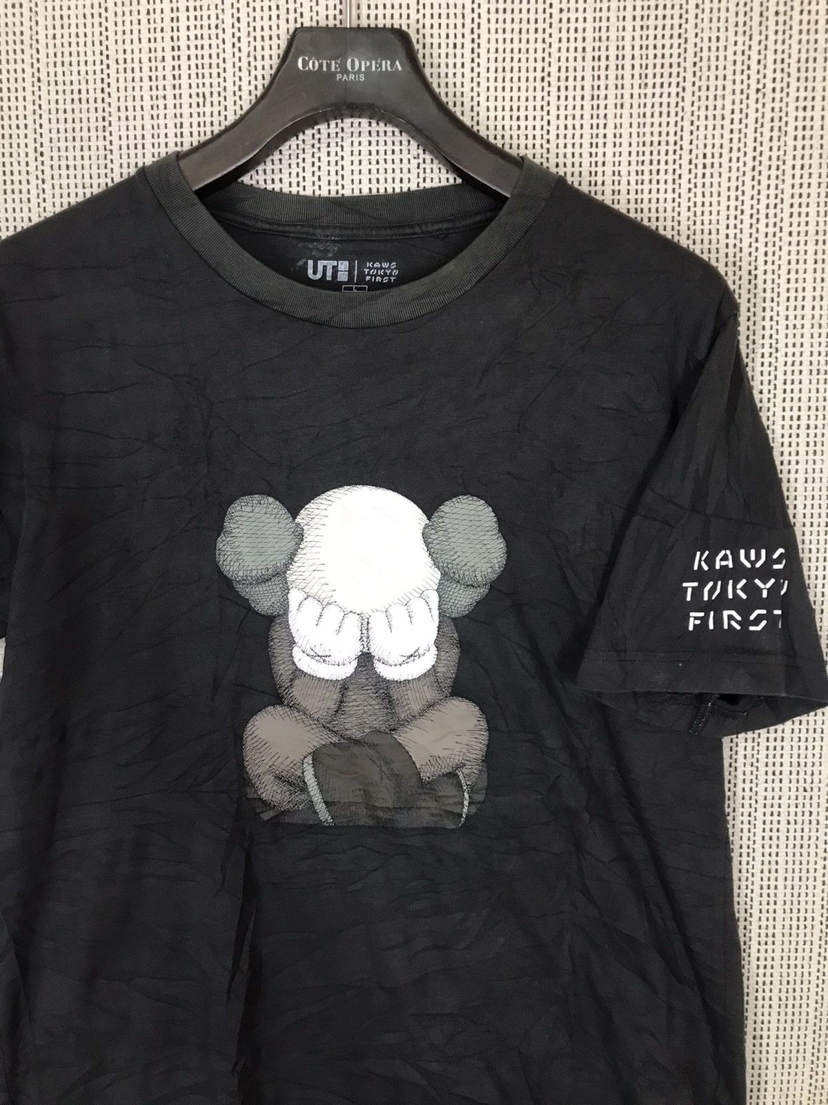 Kaws × Uniqlo ‼️KAWS TOKYO FIRST BY UNIQLO MASTERPIECE DESIGN ‼️ Size US L / EU 52-54 / 3 - 5 Thumbnail