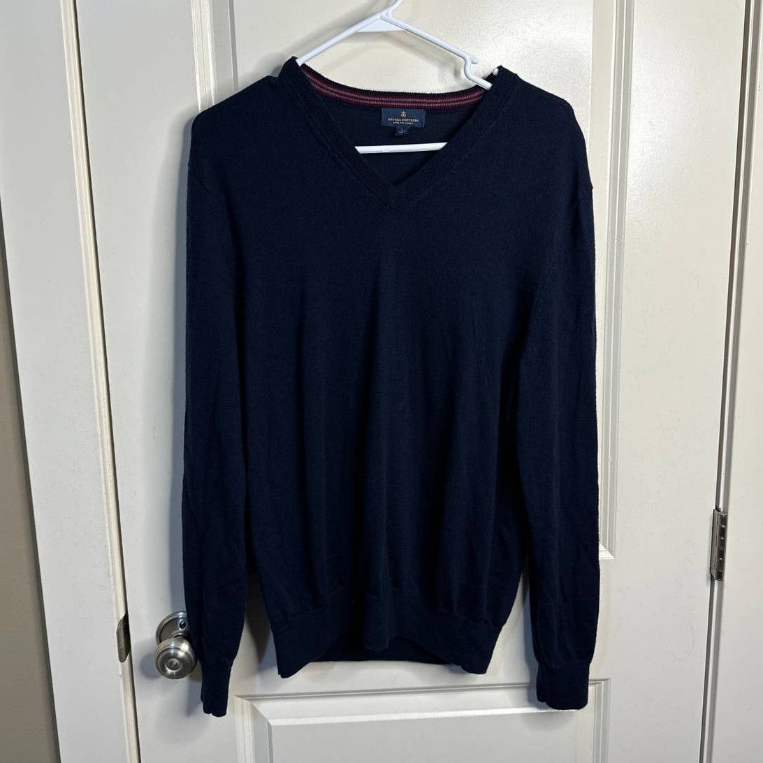 Brooks Brothers Brooks Brothers Navy Blue V-Neck Merino Wool Sweater Size L Size US L / EU 52-54 / 3 - 7 Thumbnail