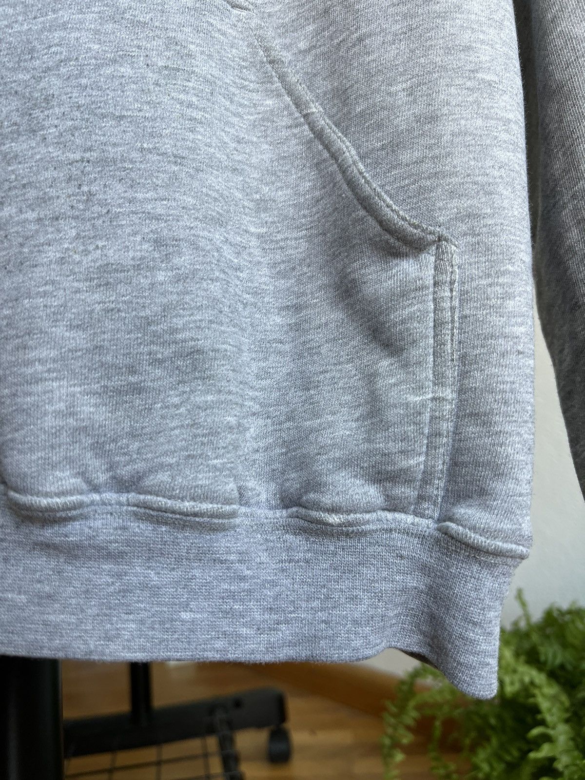 Nike × Vintage Vintage Thrashed Nike Swoosh Hoodie Crewneck Size US M / EU 48-50 / 2 - 5 Thumbnail
