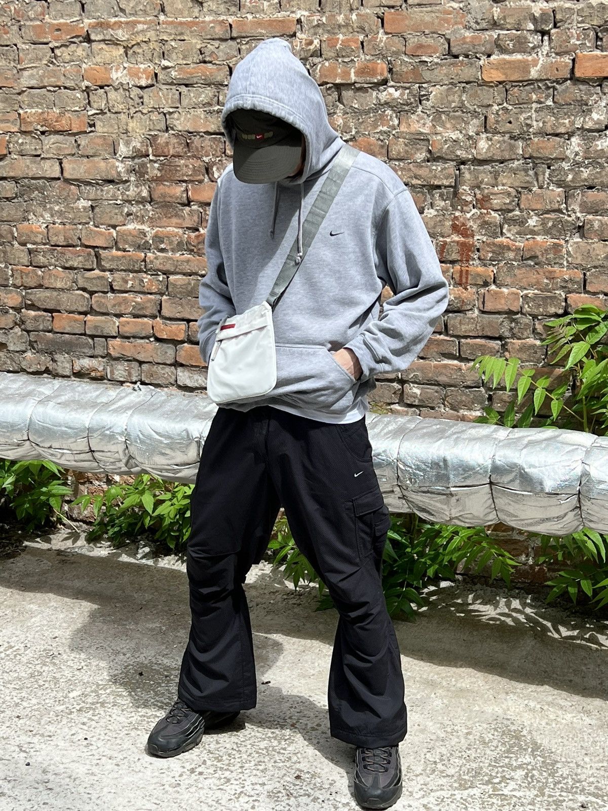 Nike × Vintage Vintage Thrashed Nike Swoosh Hoodie Crewneck Size US M / EU 48-50 / 2 - 1 Thumbnail