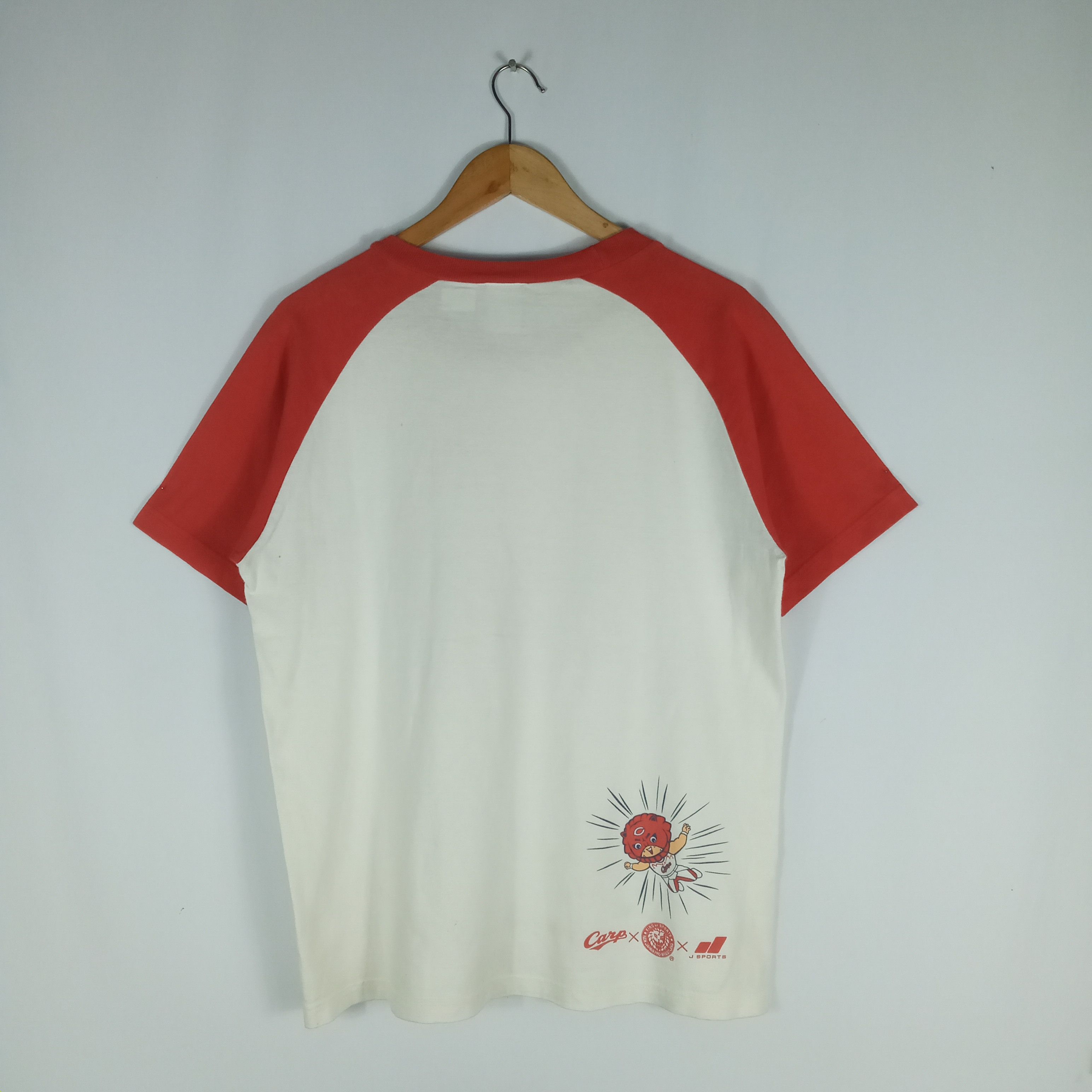 Japanese Brand × Vintage × WWE Vintage New Japan Pro Wrestling Cartoon Mascot Raglan Tee Size US M / EU 48-50 / 2 - 3 Thumbnail