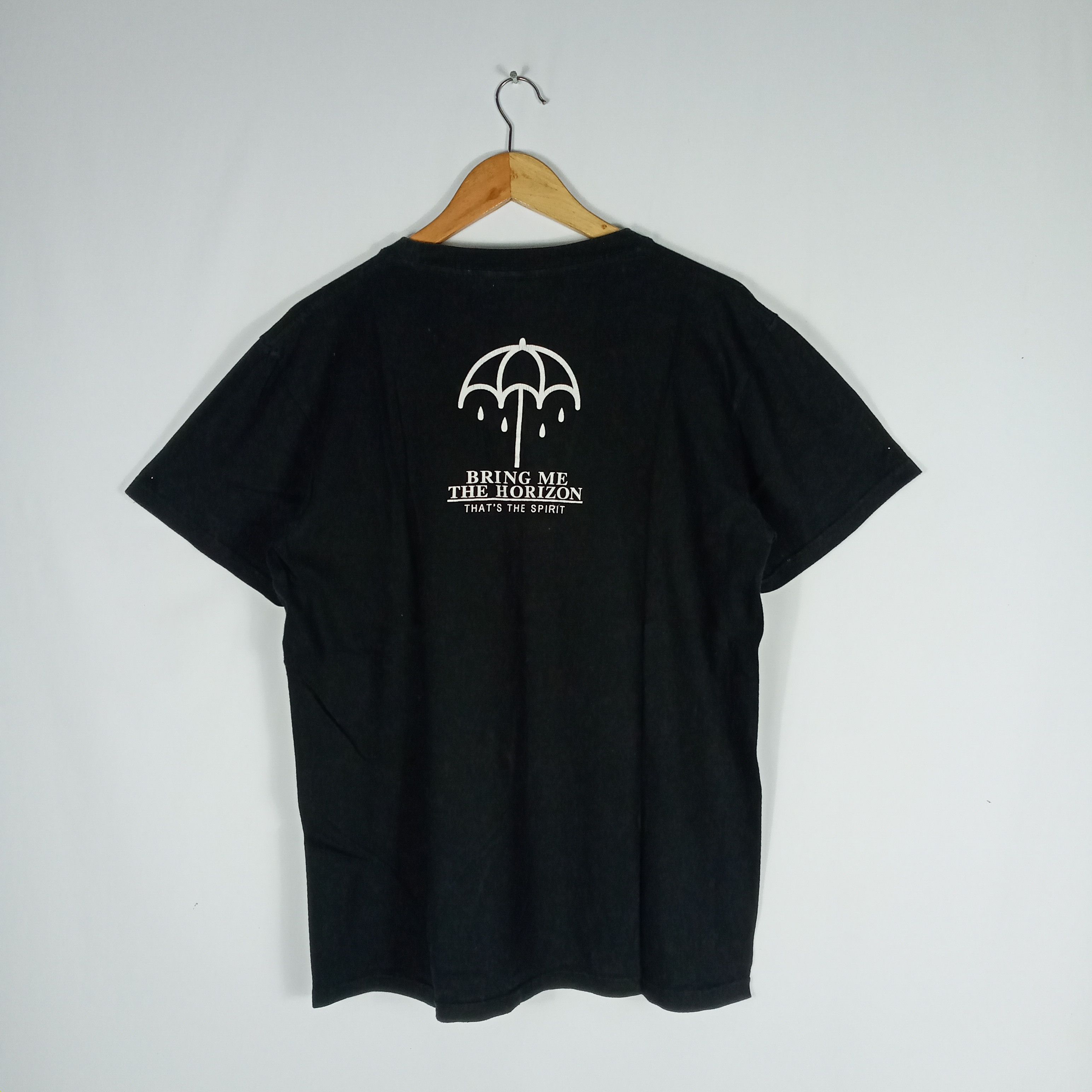 Band Tees × Vintage United Kingdom Metalcore Band Bring Me The Horizon Album Size US M / EU 48-50 / 2 - 2 Thumbnail