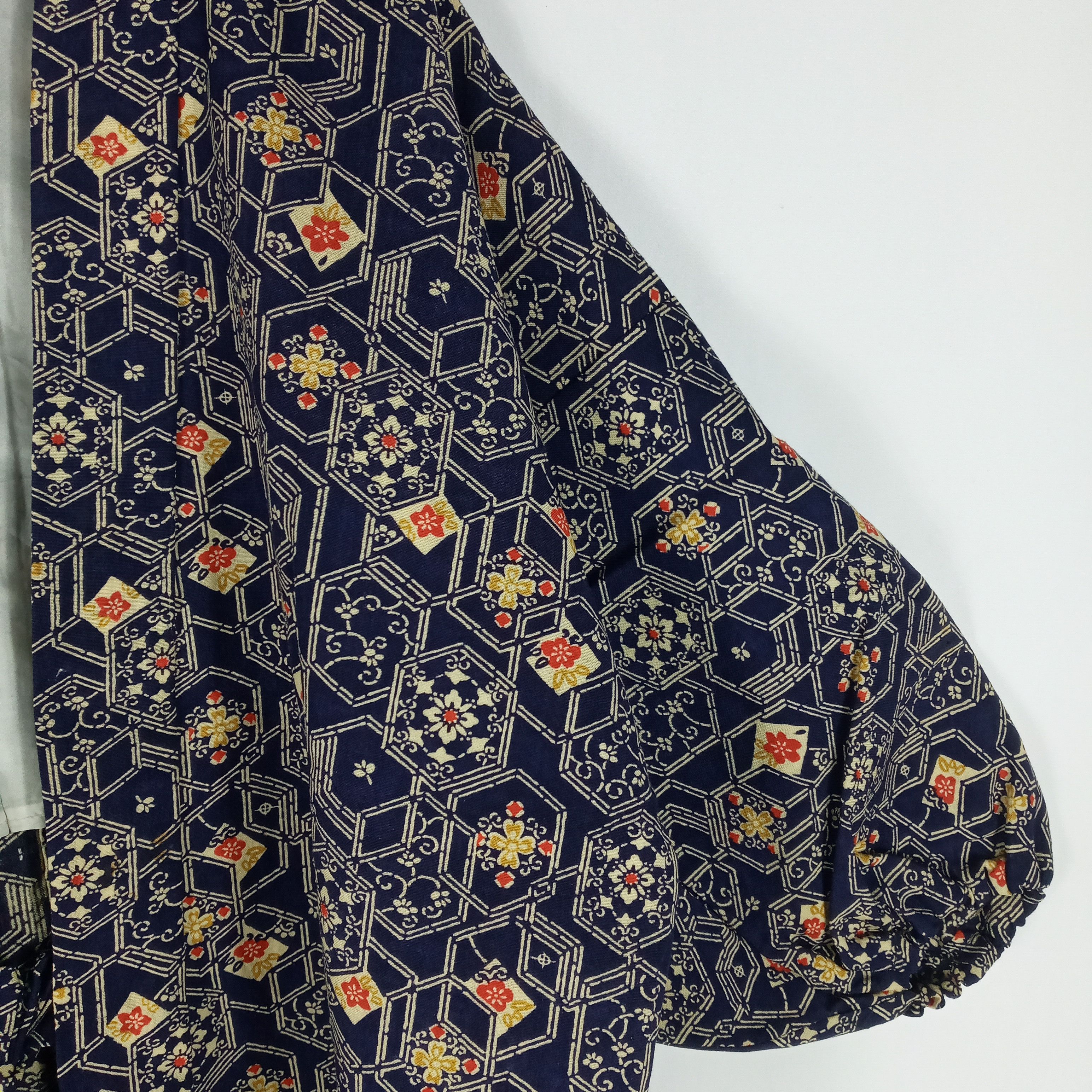 Japanese Brand × Vintage Vintage Japanese Traditional Clothes Kimono Paisley Design Size US L / EU 52-54 / 3 - 3 Thumbnail