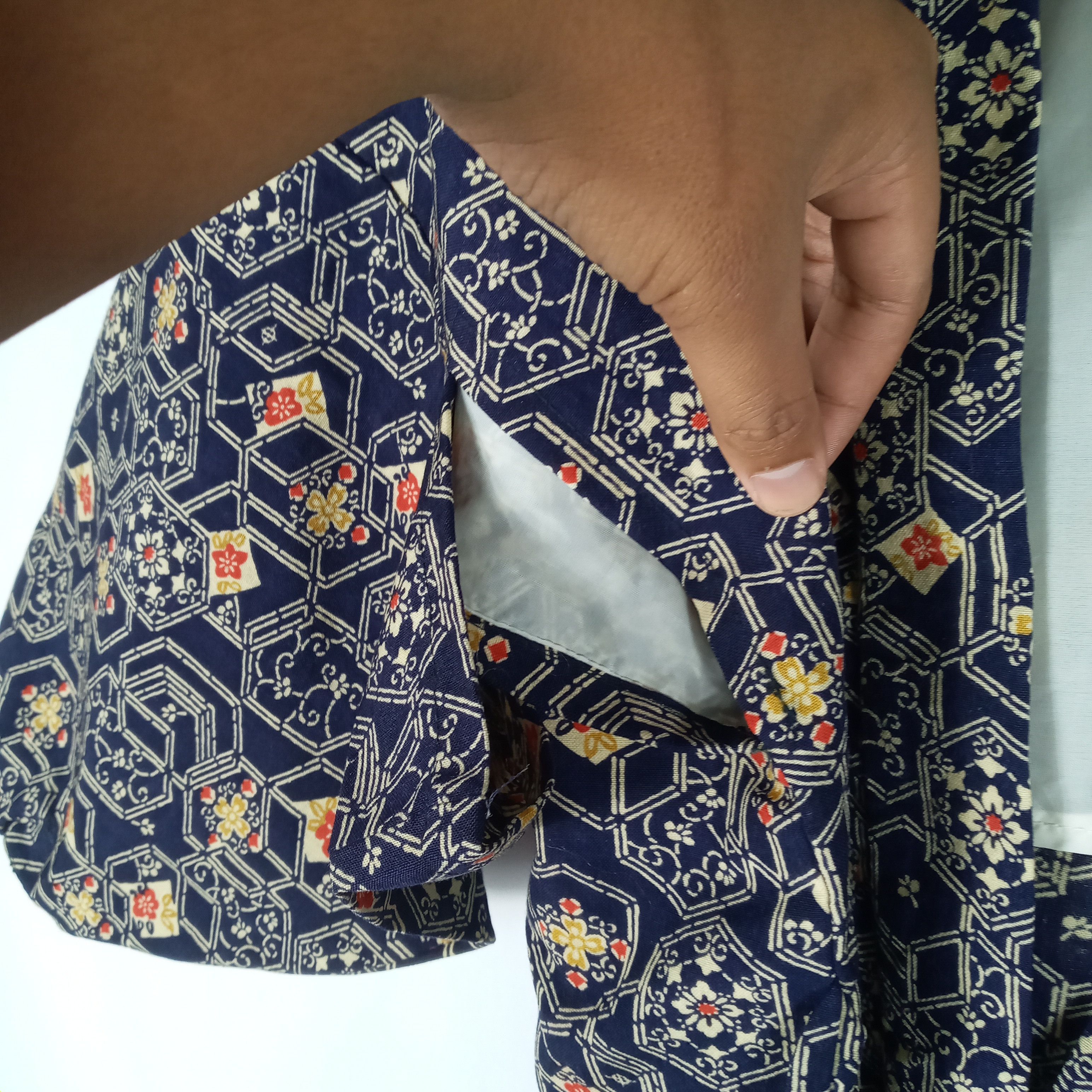 Japanese Brand × Vintage Vintage Japanese Traditional Clothes Kimono Paisley Design Size US L / EU 52-54 / 3 - 6 Thumbnail