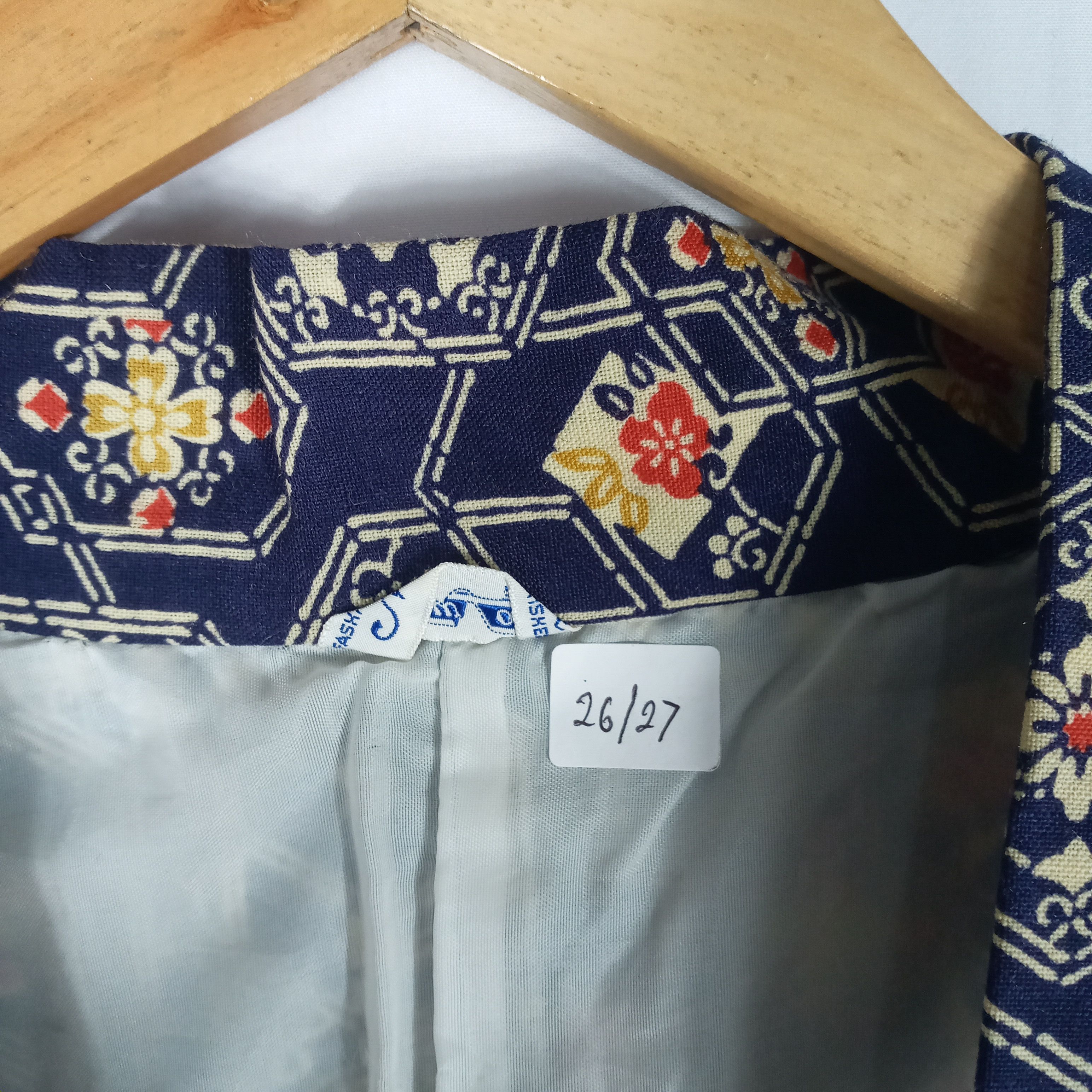 Japanese Brand × Vintage Vintage Japanese Traditional Clothes Kimono Paisley Design Size US L / EU 52-54 / 3 - 12 Thumbnail