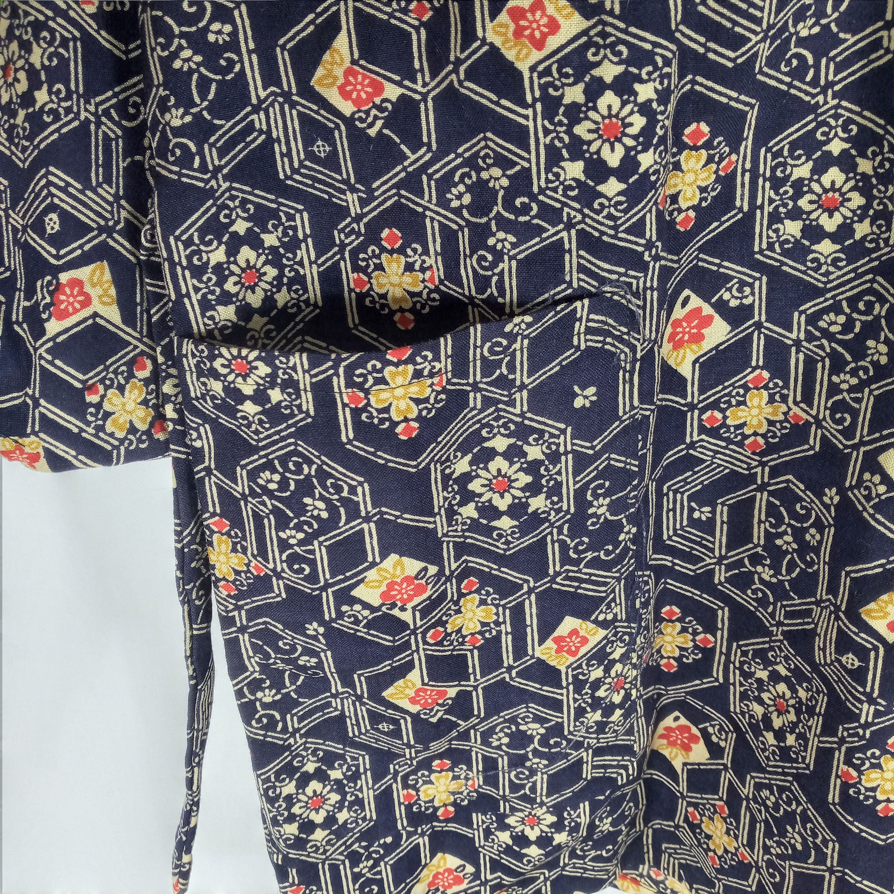 Japanese Brand × Vintage Vintage Japanese Traditional Clothes Kimono Paisley Design Size US L / EU 52-54 / 3 - 8 Thumbnail