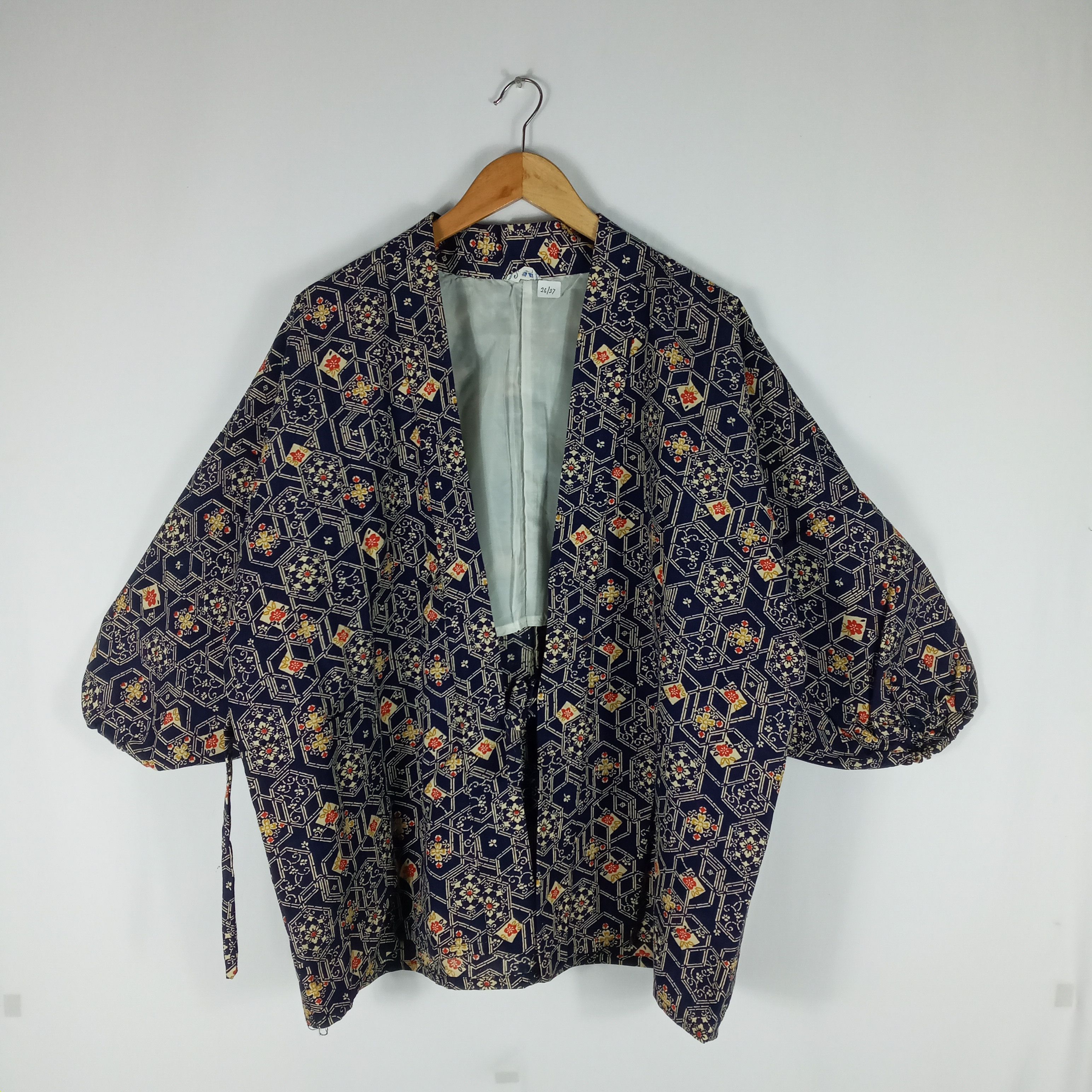 Japanese Brand × Vintage Vintage Japanese Traditional Clothes Kimono Paisley Design Size US L / EU 52-54 / 3 - 1 Thumbnail