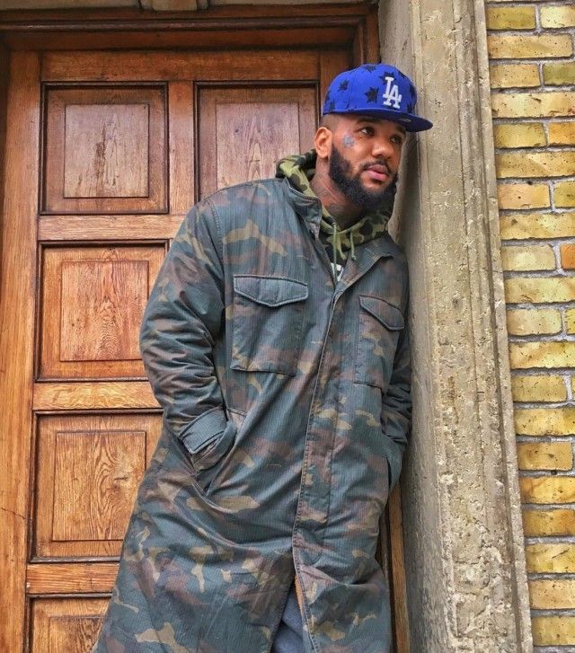 Yeezy ULTRA RARE! YEEZY SEAOSN 1 TRENCH CAMO COAT DSWT GRAIL Size US M / EU 48-50 / 2 - 3 Thumbnail