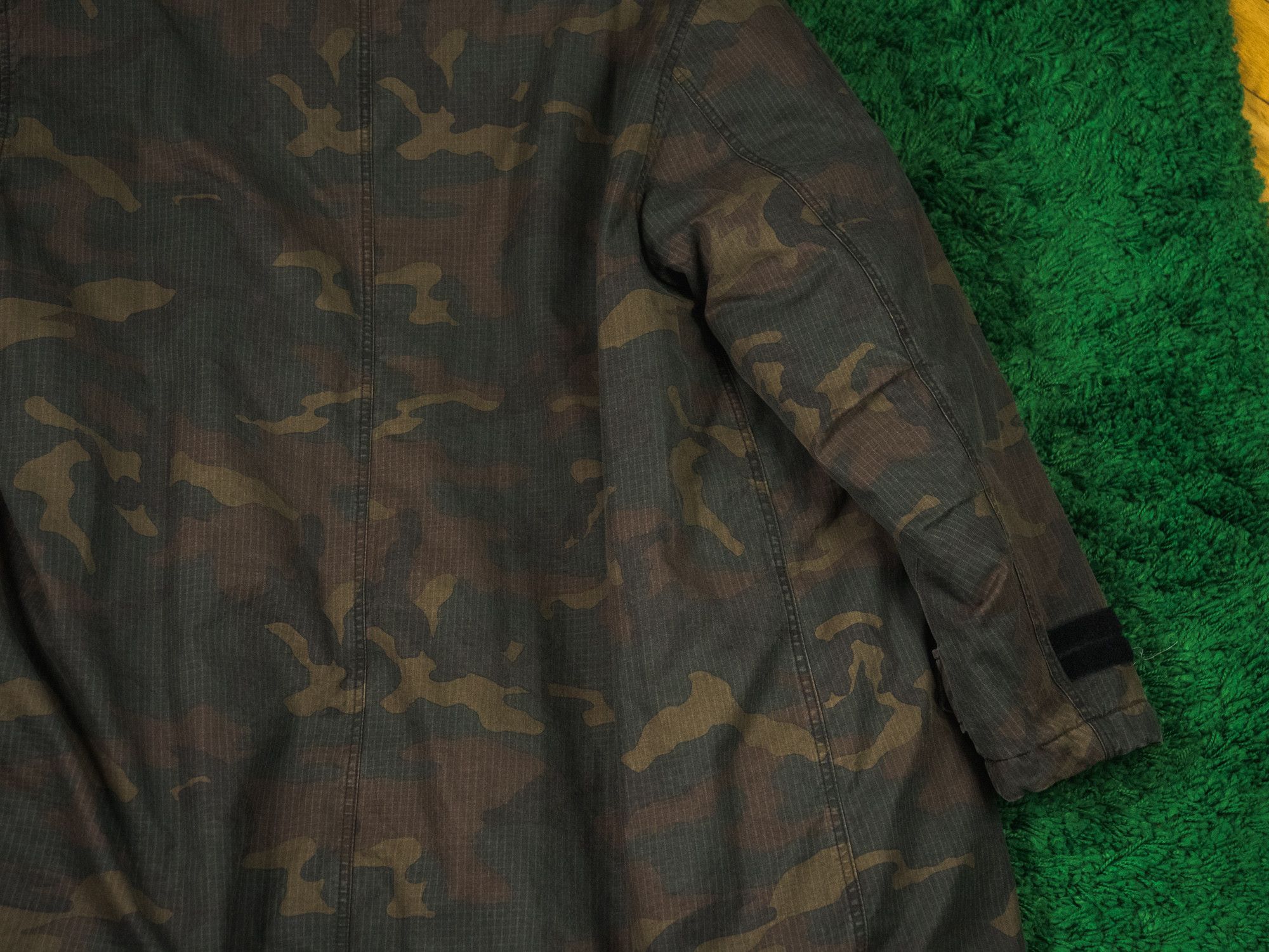Yeezy ULTRA RARE! YEEZY SEAOSN 1 TRENCH CAMO COAT DSWT GRAIL Size US M / EU 48-50 / 2 - 18 Thumbnail