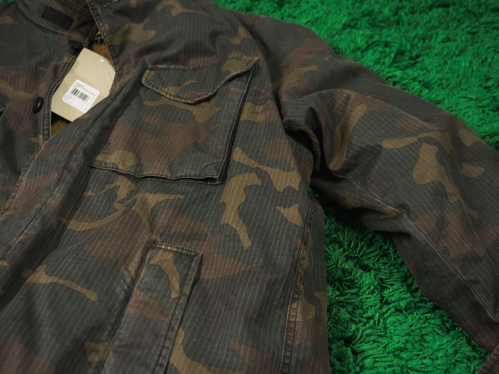 Yeezy ULTRA RARE! YEEZY SEAOSN 1 TRENCH CAMO COAT DSWT GRAIL Size US M / EU 48-50 / 2 - 16 Thumbnail