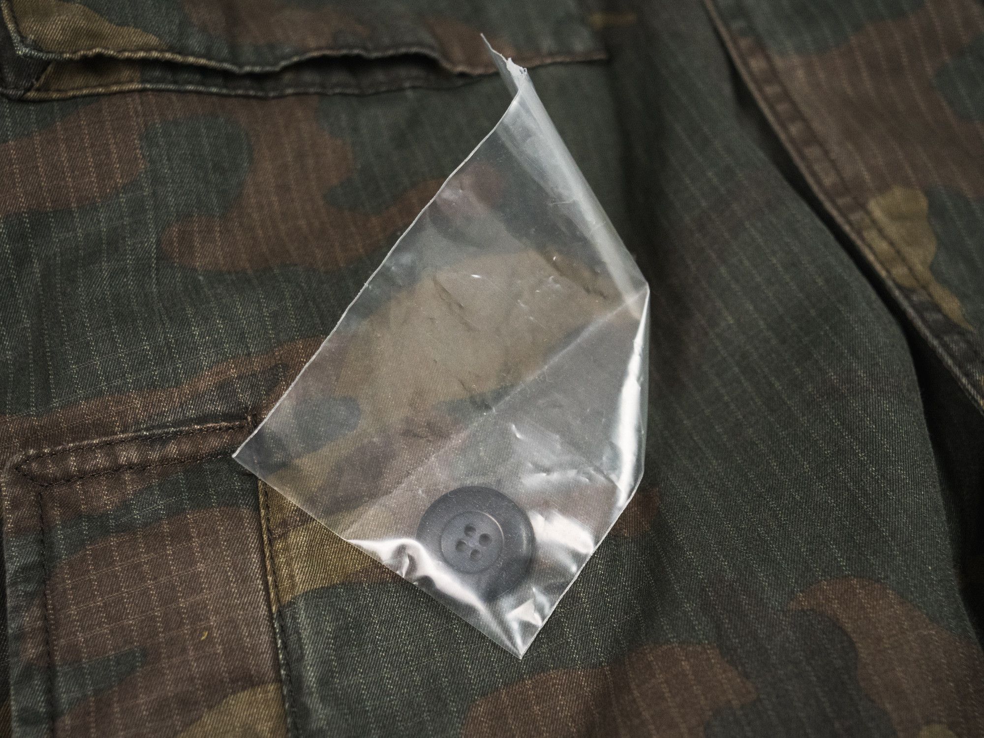Yeezy ULTRA RARE! YEEZY SEAOSN 1 TRENCH CAMO COAT DSWT GRAIL Size US M / EU 48-50 / 2 - 12 Thumbnail