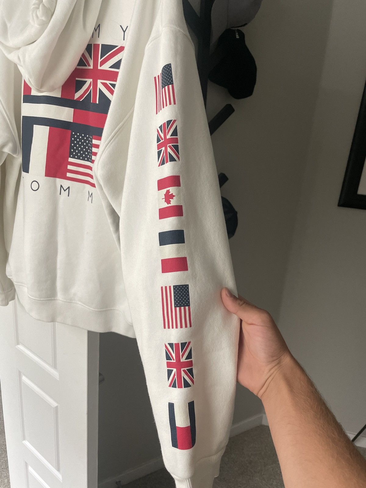 Tommy Hilfiger vintage tommy hilfiger hoodie Size US L / EU 52-54 / 3 - 4 Thumbnail