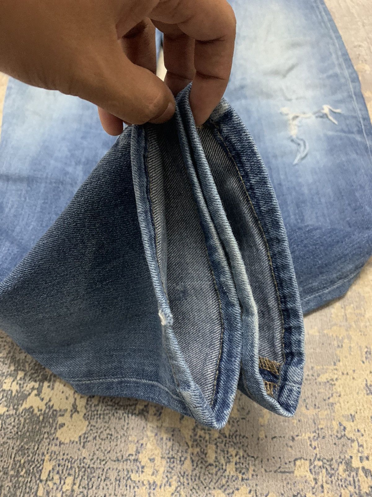 Japanese Brand Vtg Uniqlo Kaihara Slim Straight Distressed Denim Jeans Size US 33 - 5 Thumbnail