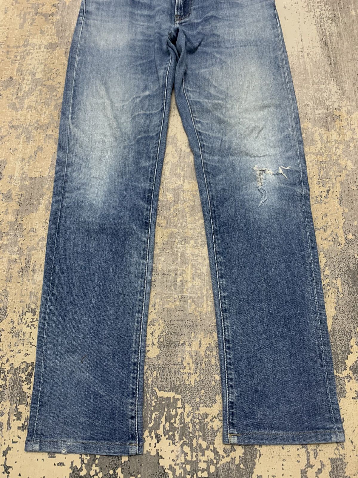 Japanese Brand Vtg Uniqlo Kaihara Slim Straight Distressed Denim Jeans Size US 33 - 4 Thumbnail