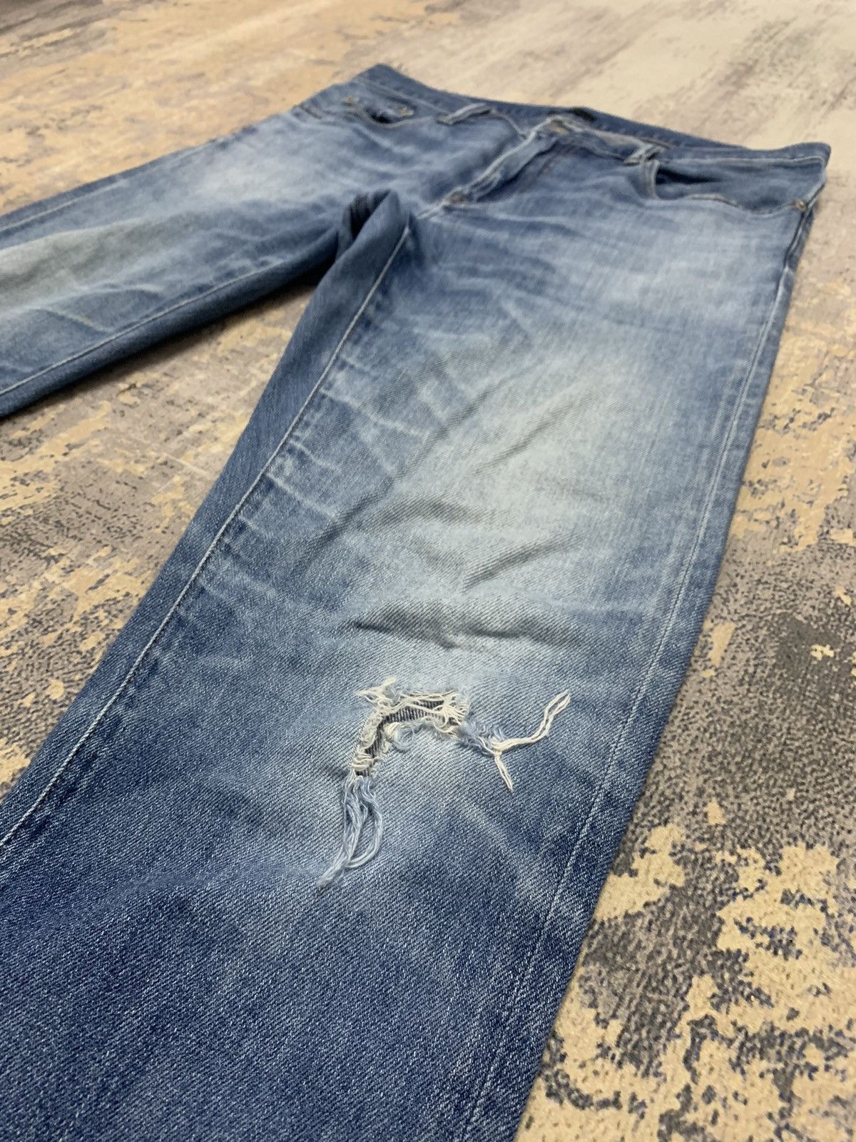 Japanese Brand Vtg Uniqlo Kaihara Slim Straight Distressed Denim Jeans Size US 33 - 6 Thumbnail