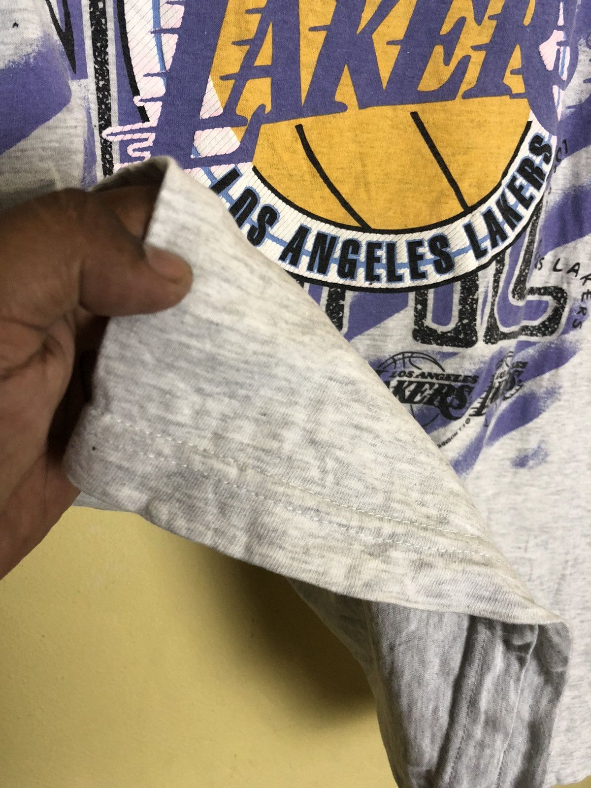 NBA × Vintage Vintage LAKERS tees LOS ANGLES size L Size US L / EU 52-54 / 3 - 4 Thumbnail