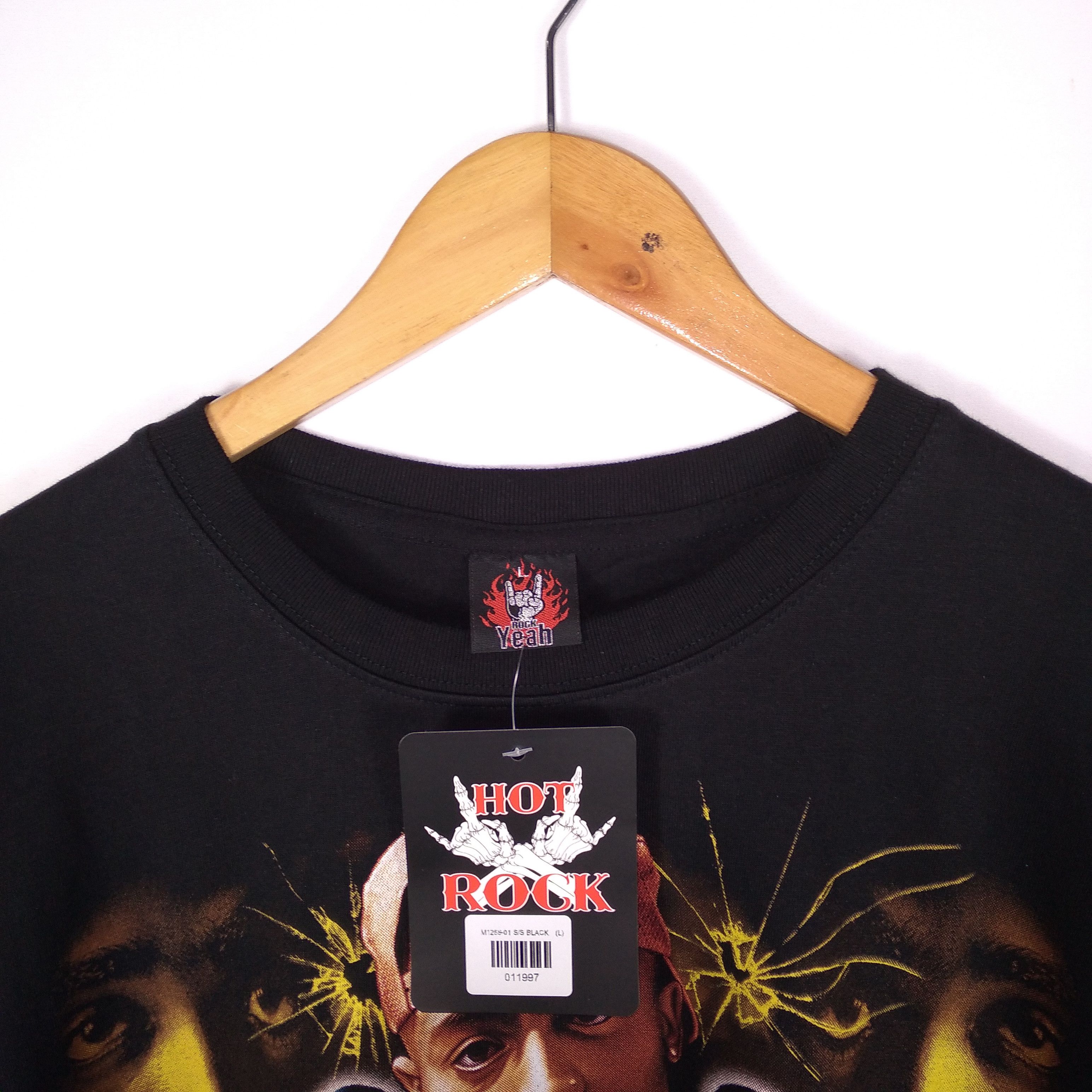 Band Tees Vintage Tupac Shakur Big Image Tee Very Nice Design Size US L / EU 52-54 / 3 - 7 Thumbnail