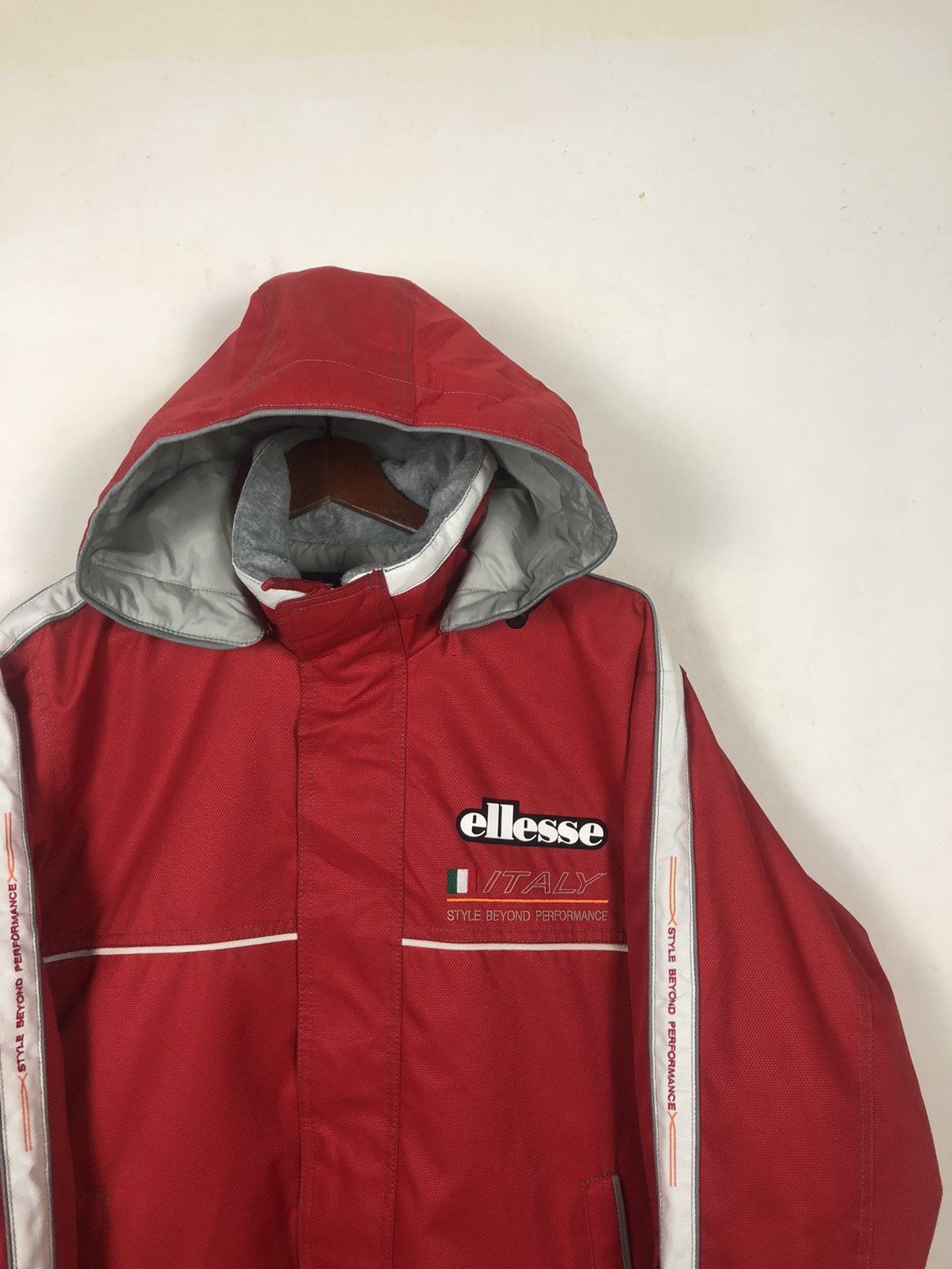 Ellesse × Vintage Ellesse Vintage Red Ski Light Jacket Size US L / EU 52-54 / 3 - 4 Thumbnail