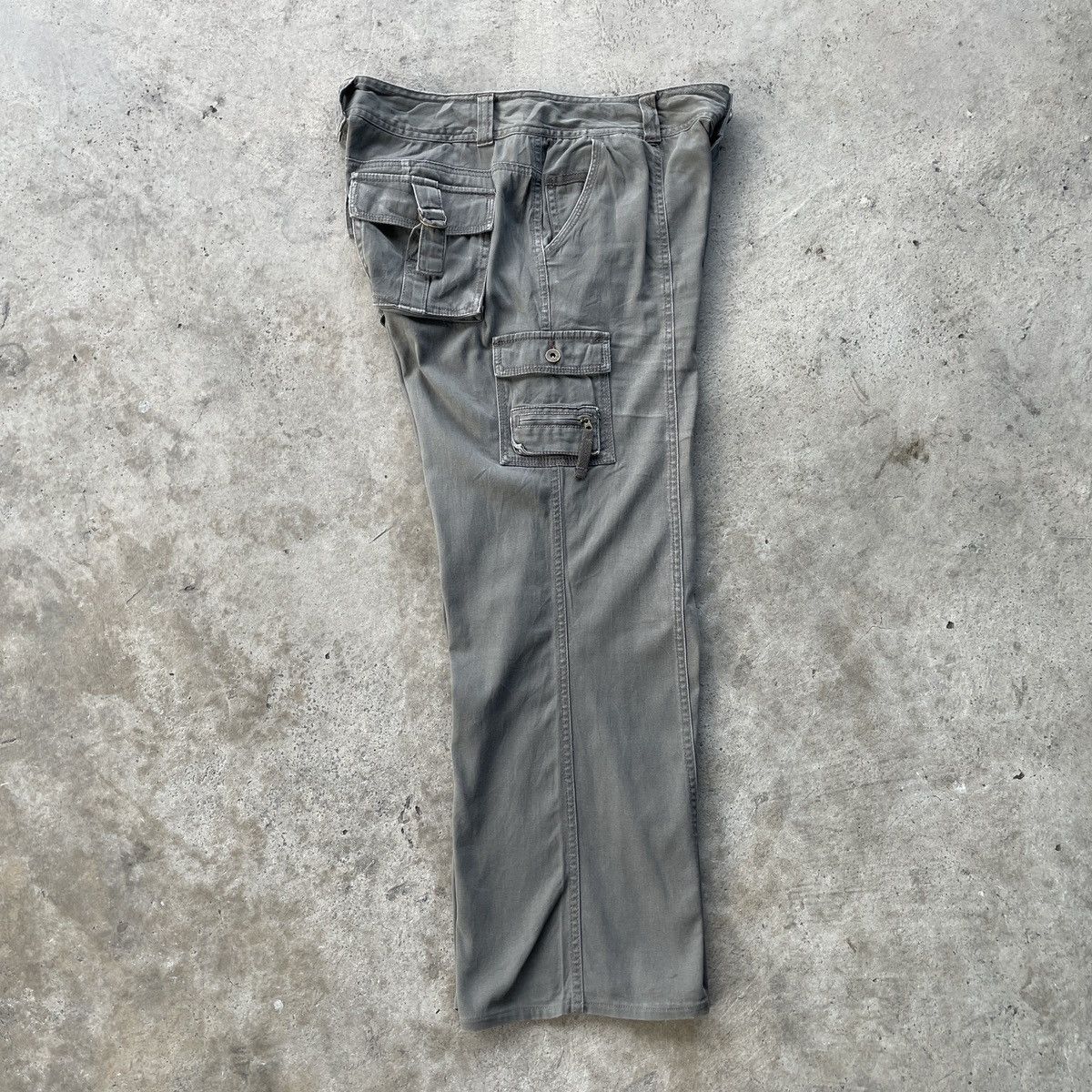 Japanese Brand 9 Pocket🔥 Japanese Vintage Baggy Faded Cargo Pants Tactical Size US 32 / EU 48 - 3 Thumbnail